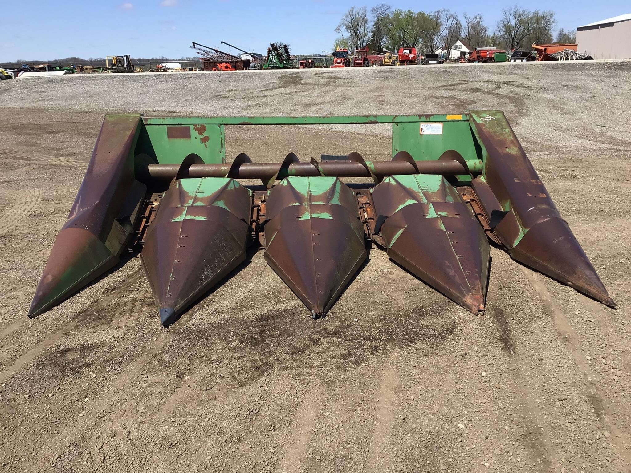  John Deere 444 Corn Head