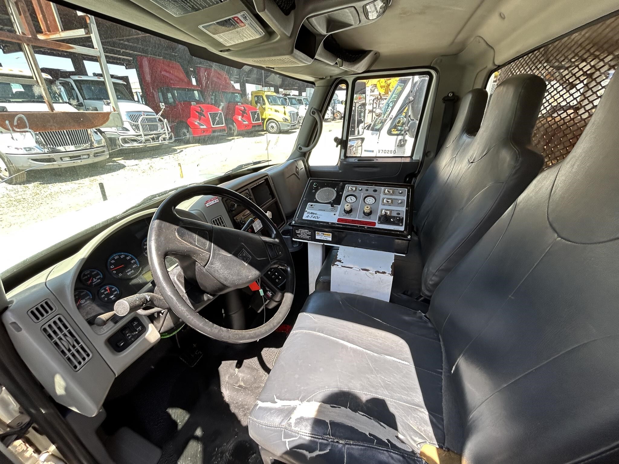 2009 MTI T40C Crane