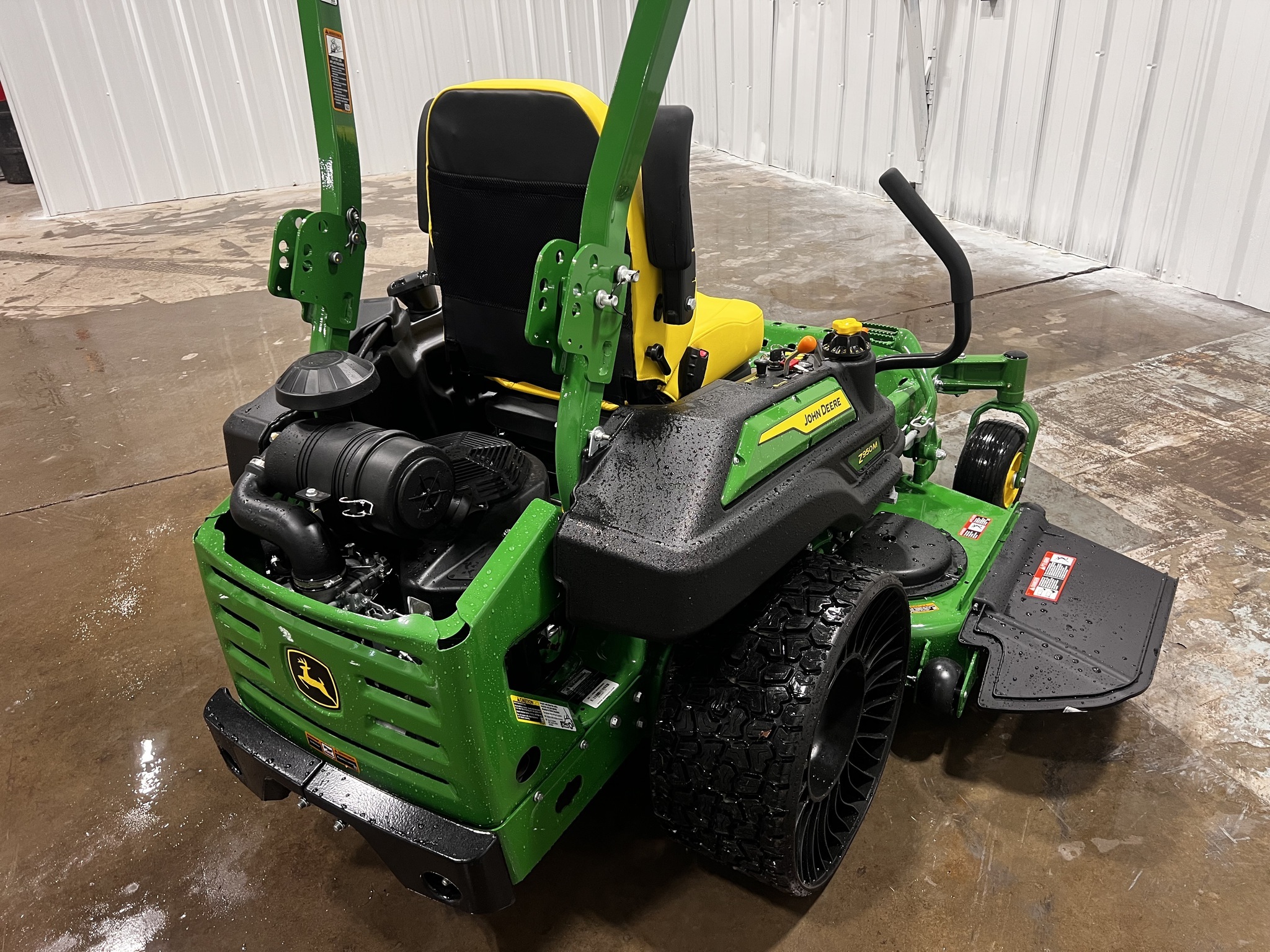 2025 John Deere Z950M Lawn Mower