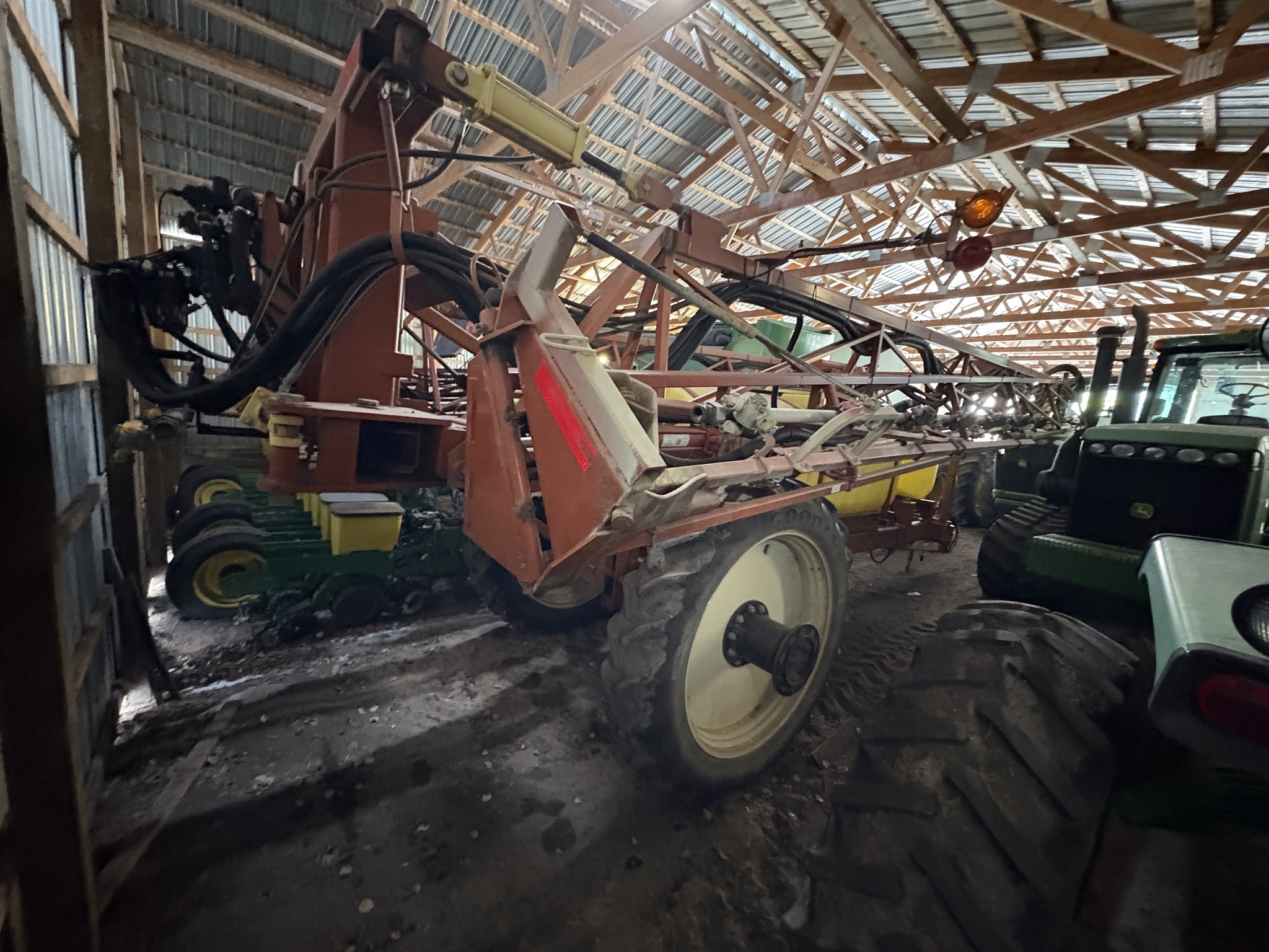 2011 H & S 132 Pull-Type Sprayer