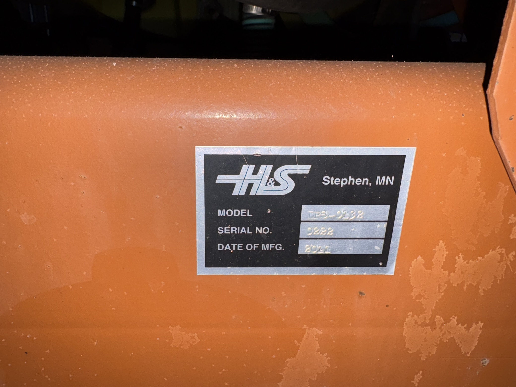 2011 H & S 132 Pull-Type Sprayer