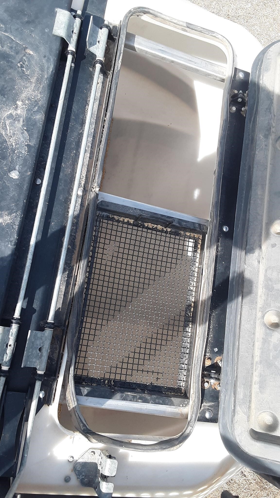 2016 Sunflower 9830NT Air Seeder