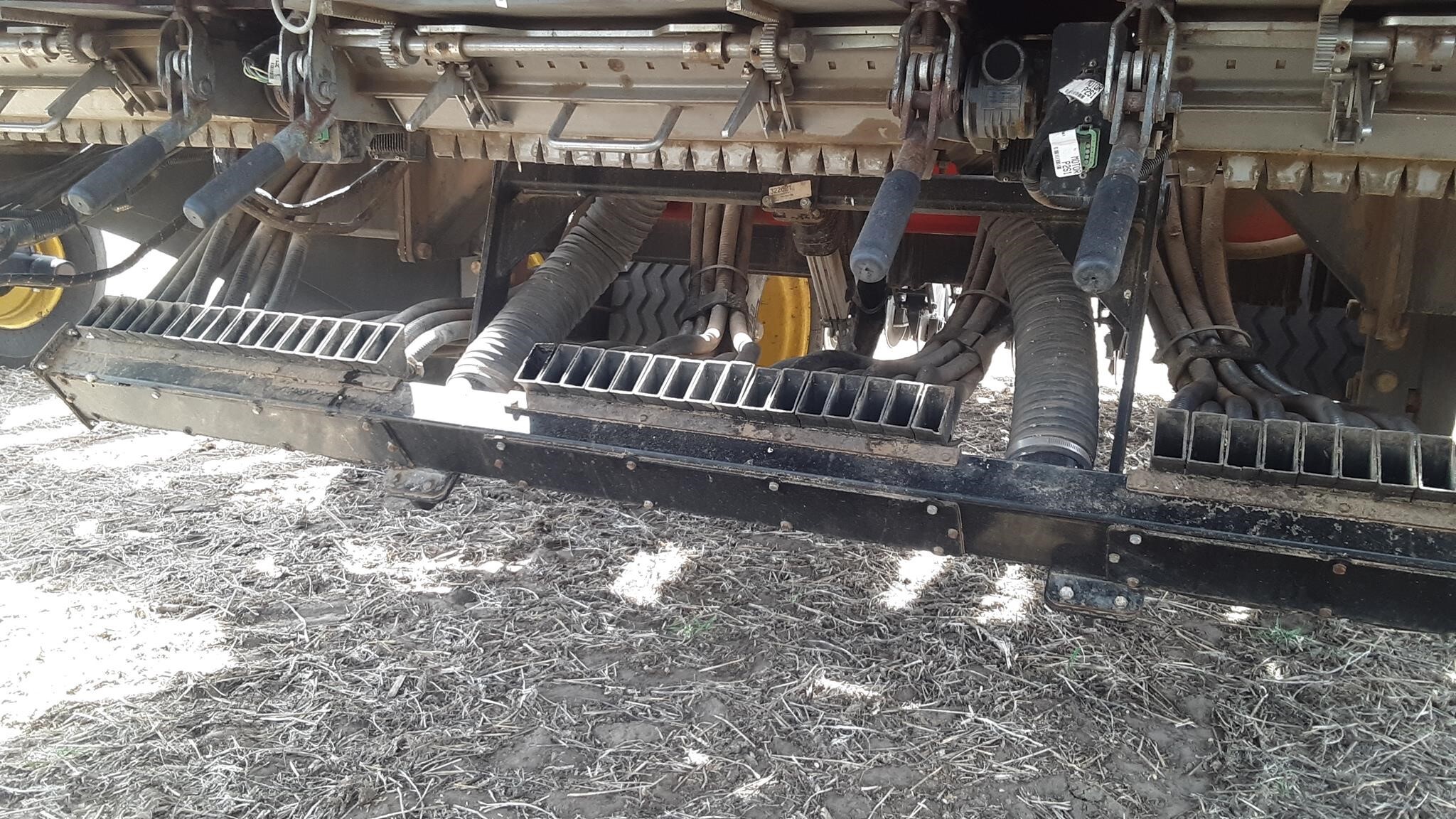 2016 Sunflower 9830NT Air Seeder