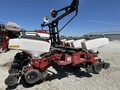 2004 White 8222 Planter