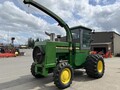 1990 John Deere 5830 Self-Propelled Forage Harvester