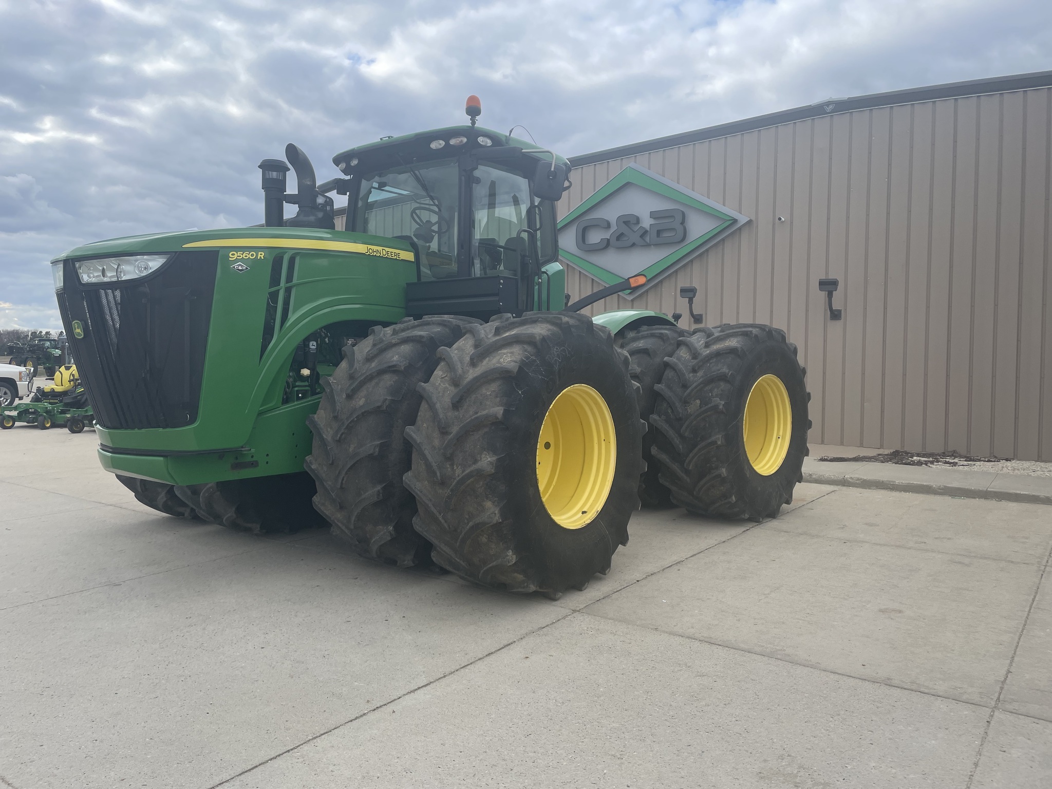2014 John Deere 9560R Tractor