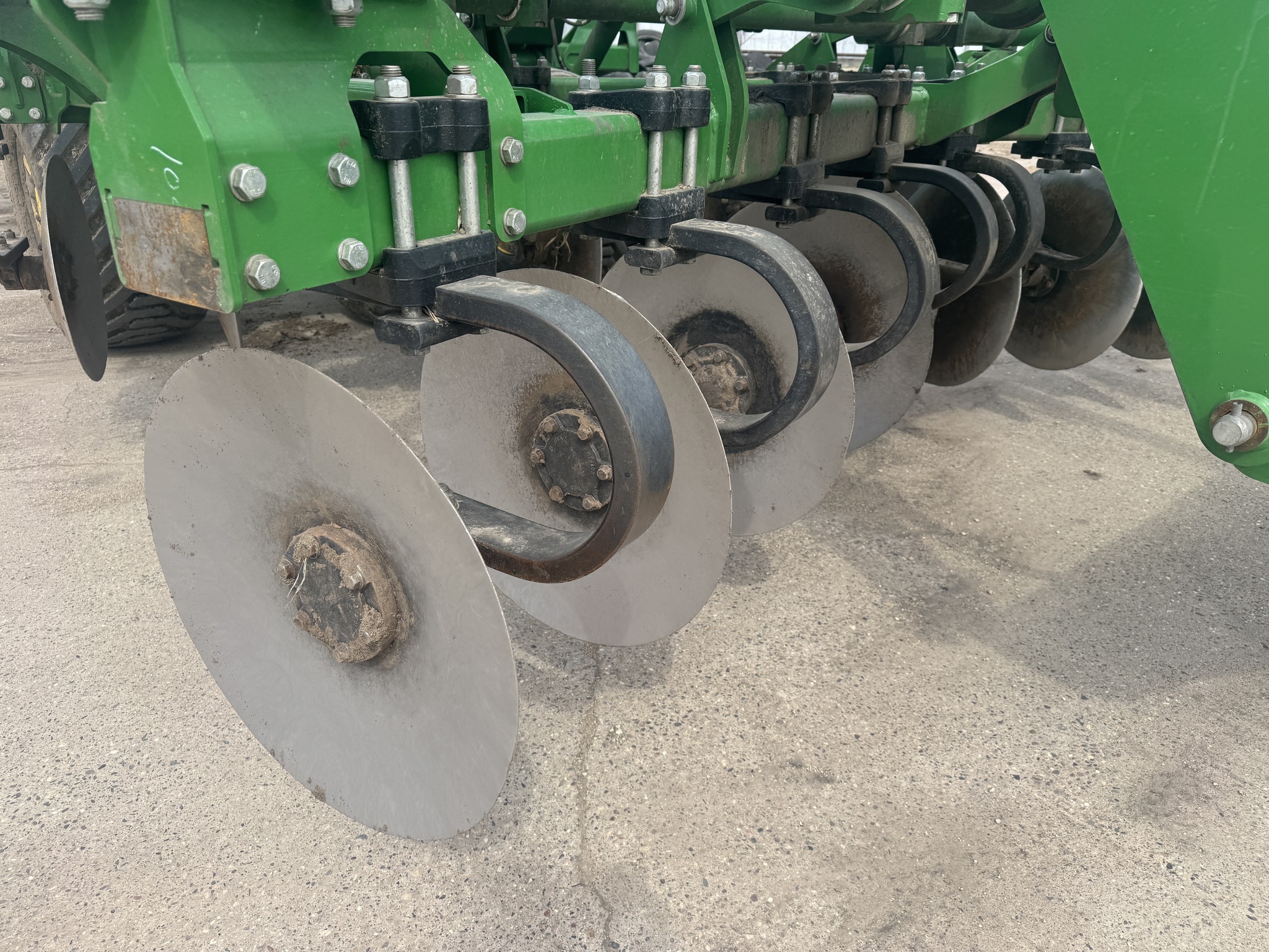 2023 John Deere 2730 In-Line Ripper