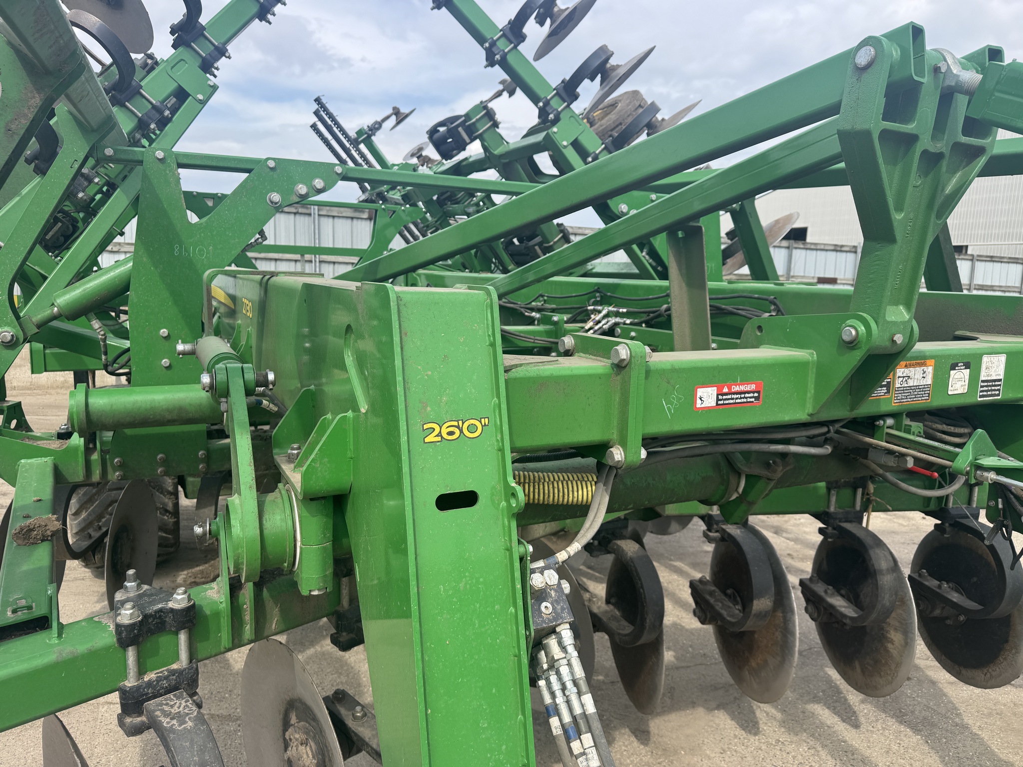 2023 John Deere 2730 In-Line Ripper