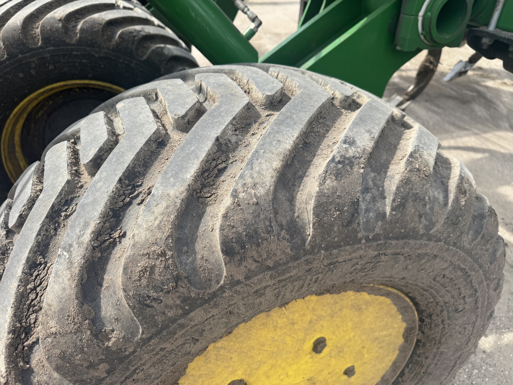 2023 John Deere 2730 In-Line Ripper