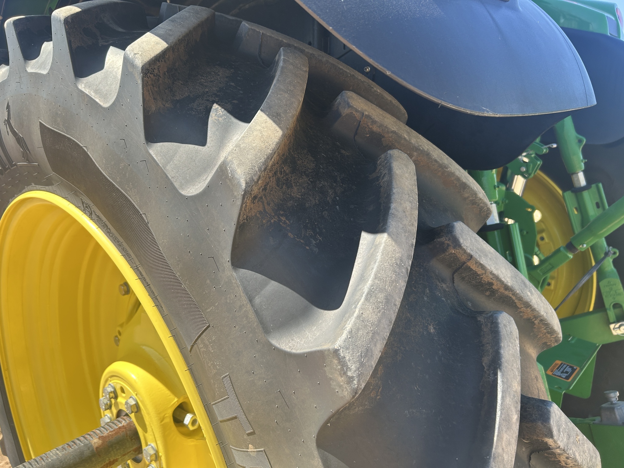 2024 John Deere 6R 195 Tractor