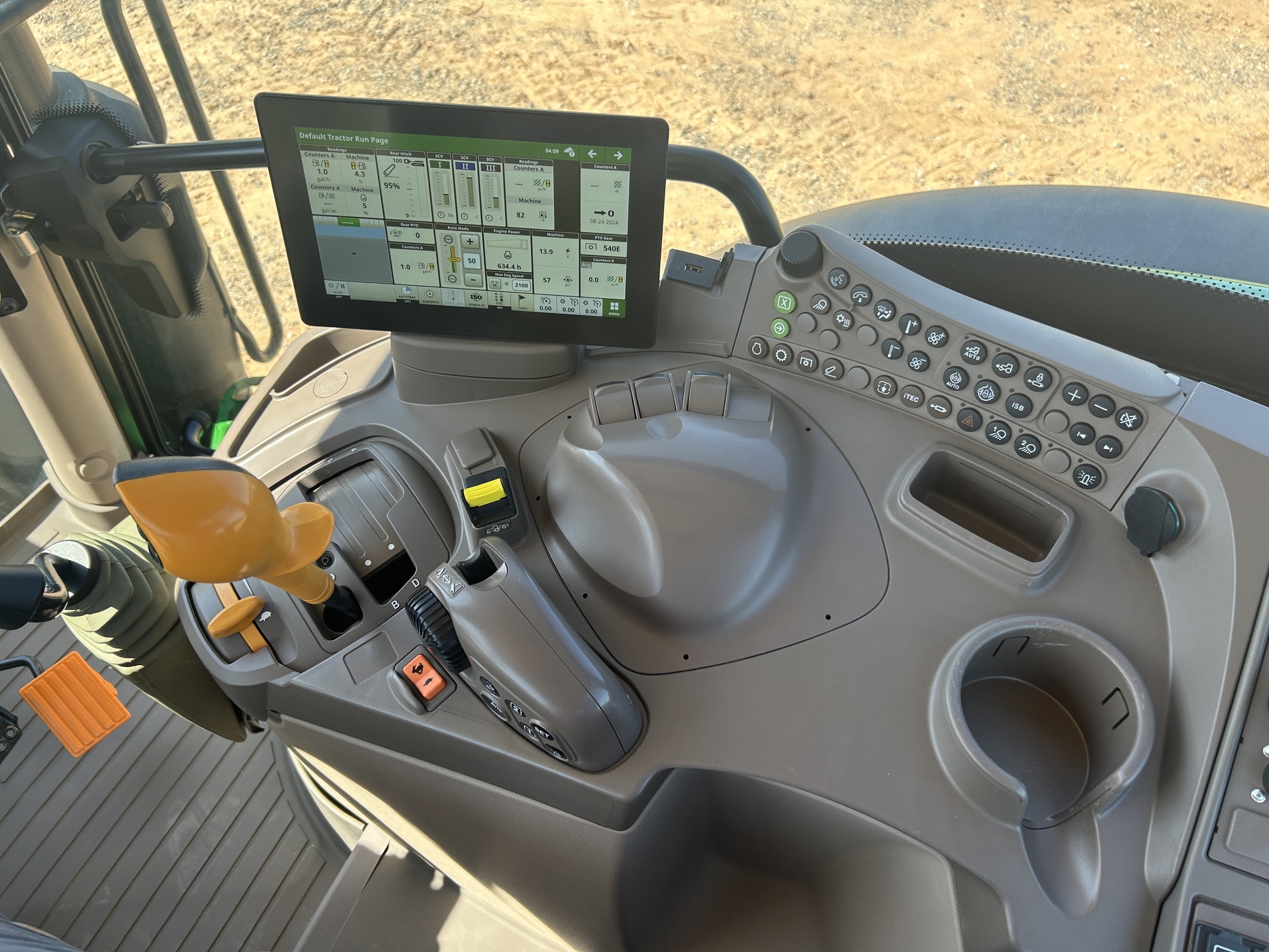 2024 John Deere 6R 195 Tractor