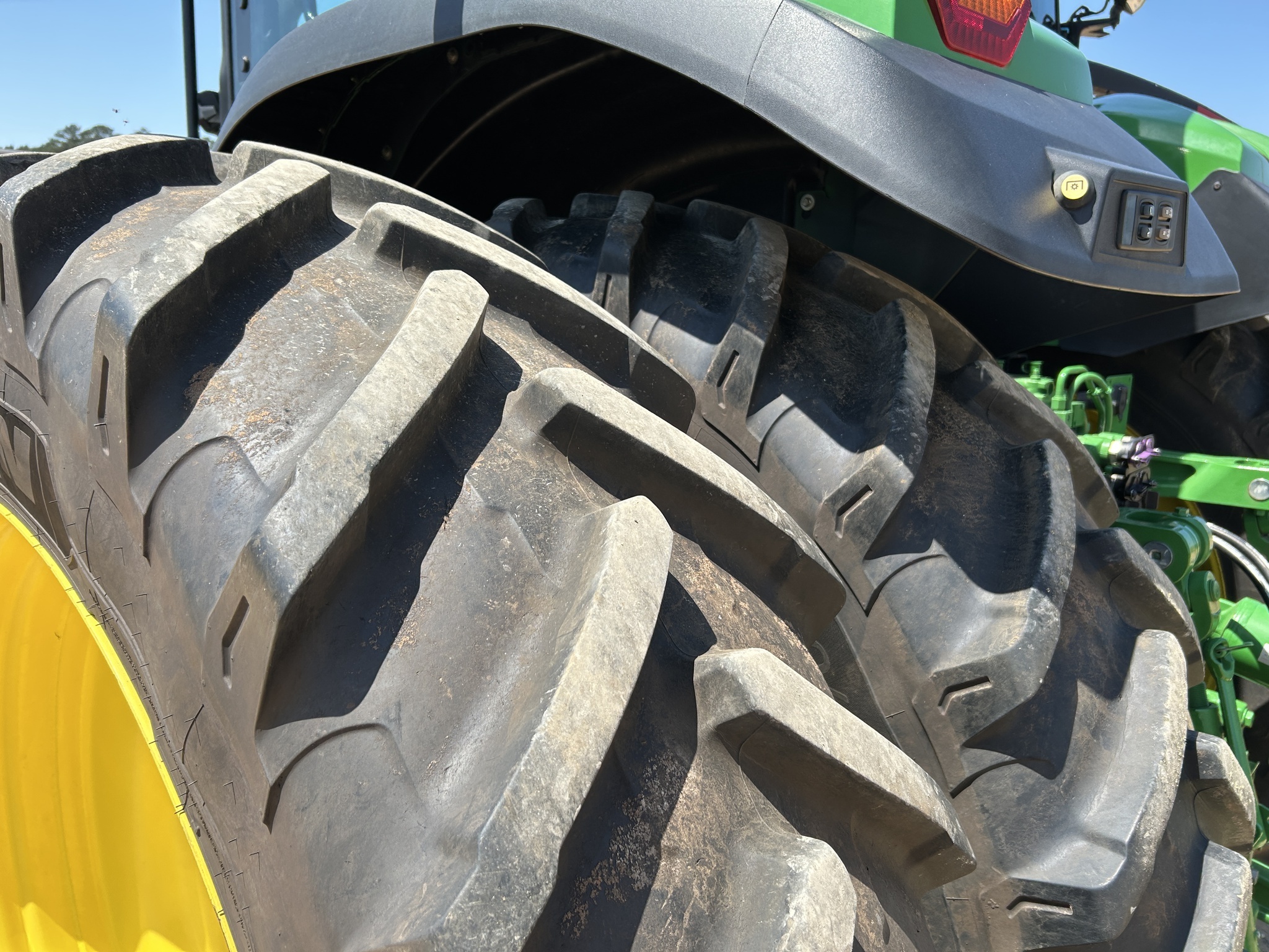 2024 John Deere 8R 310 Tractor