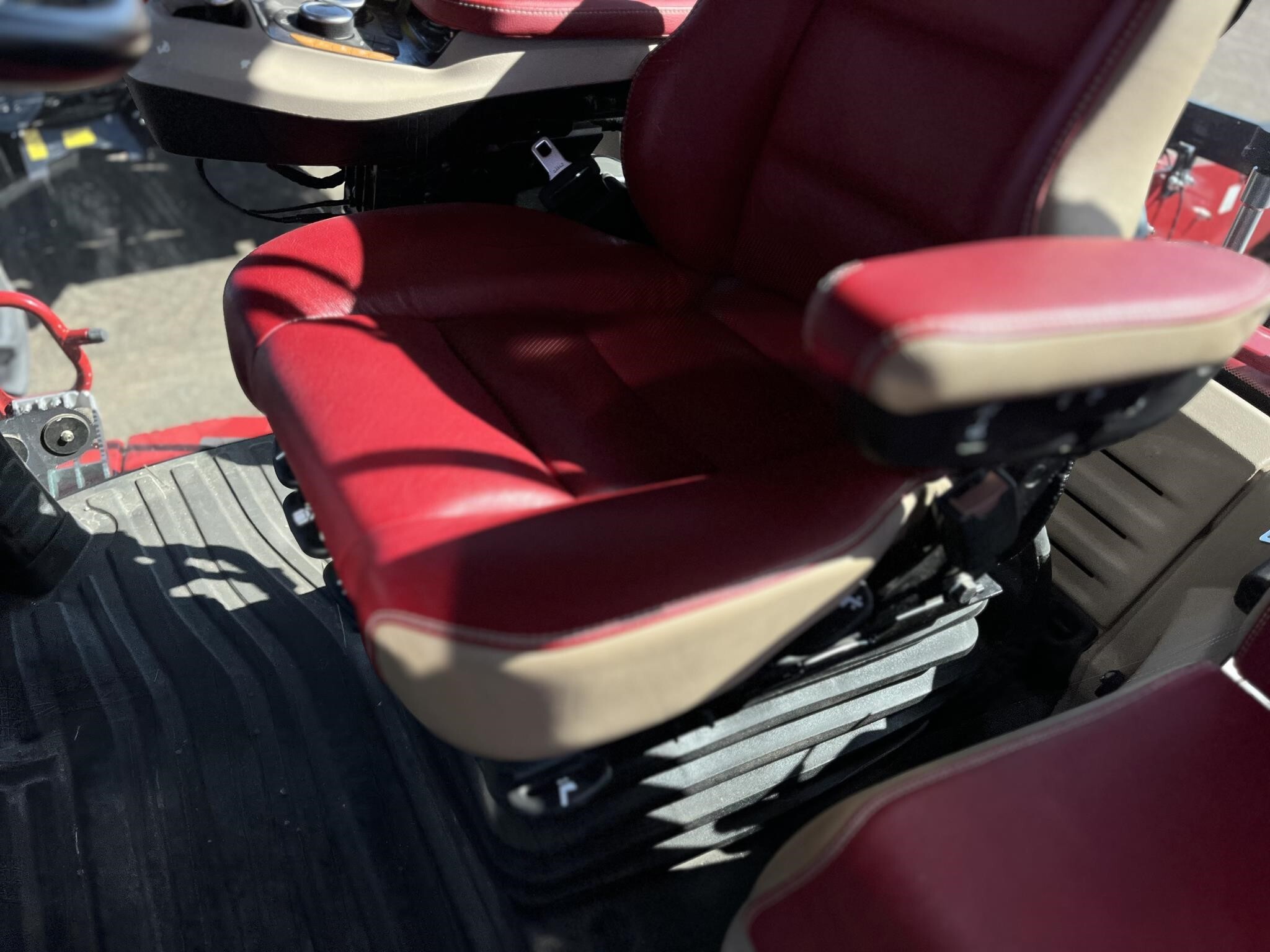 2023 Case IH STEIGER 420 AFS CONNECT ROWTRAC Tractor