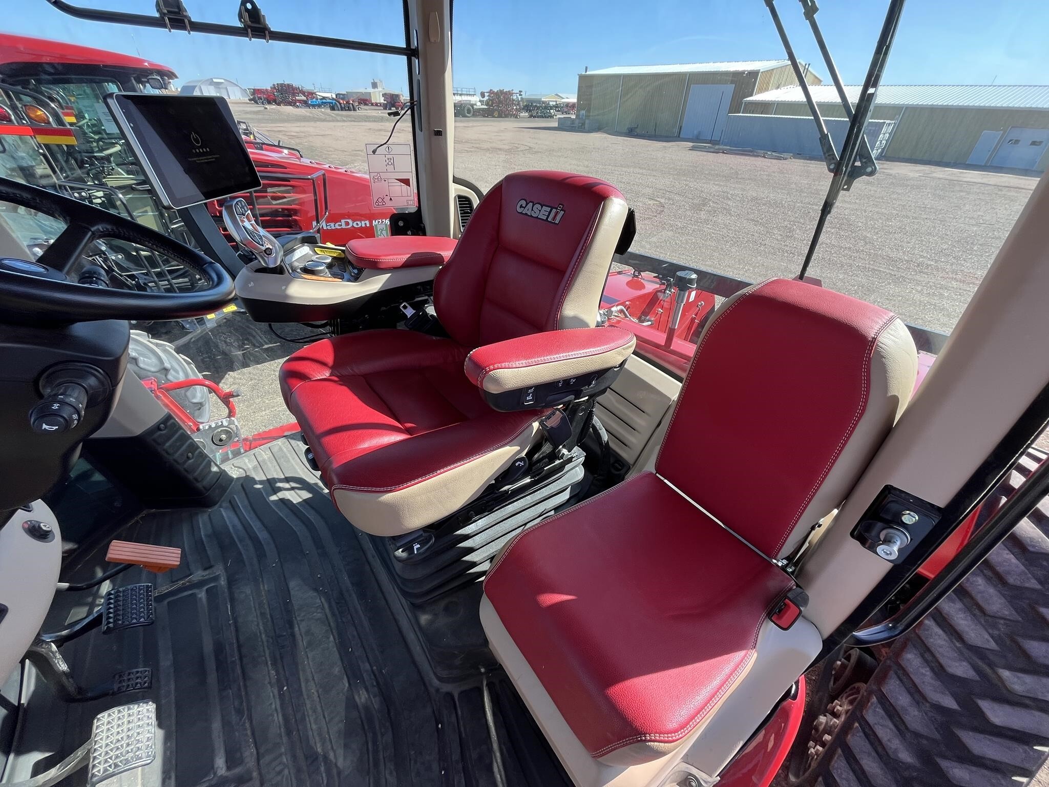 2023 Case IH STEIGER 420 AFS CONNECT ROWTRAC Tractor