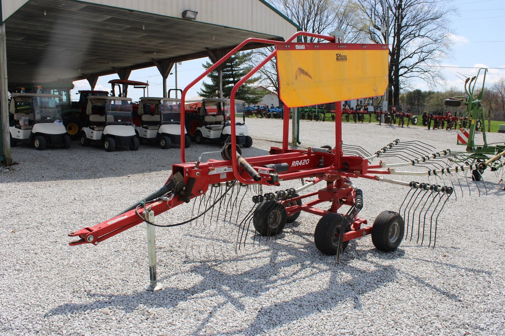 2018 H & S RR420 Rake
