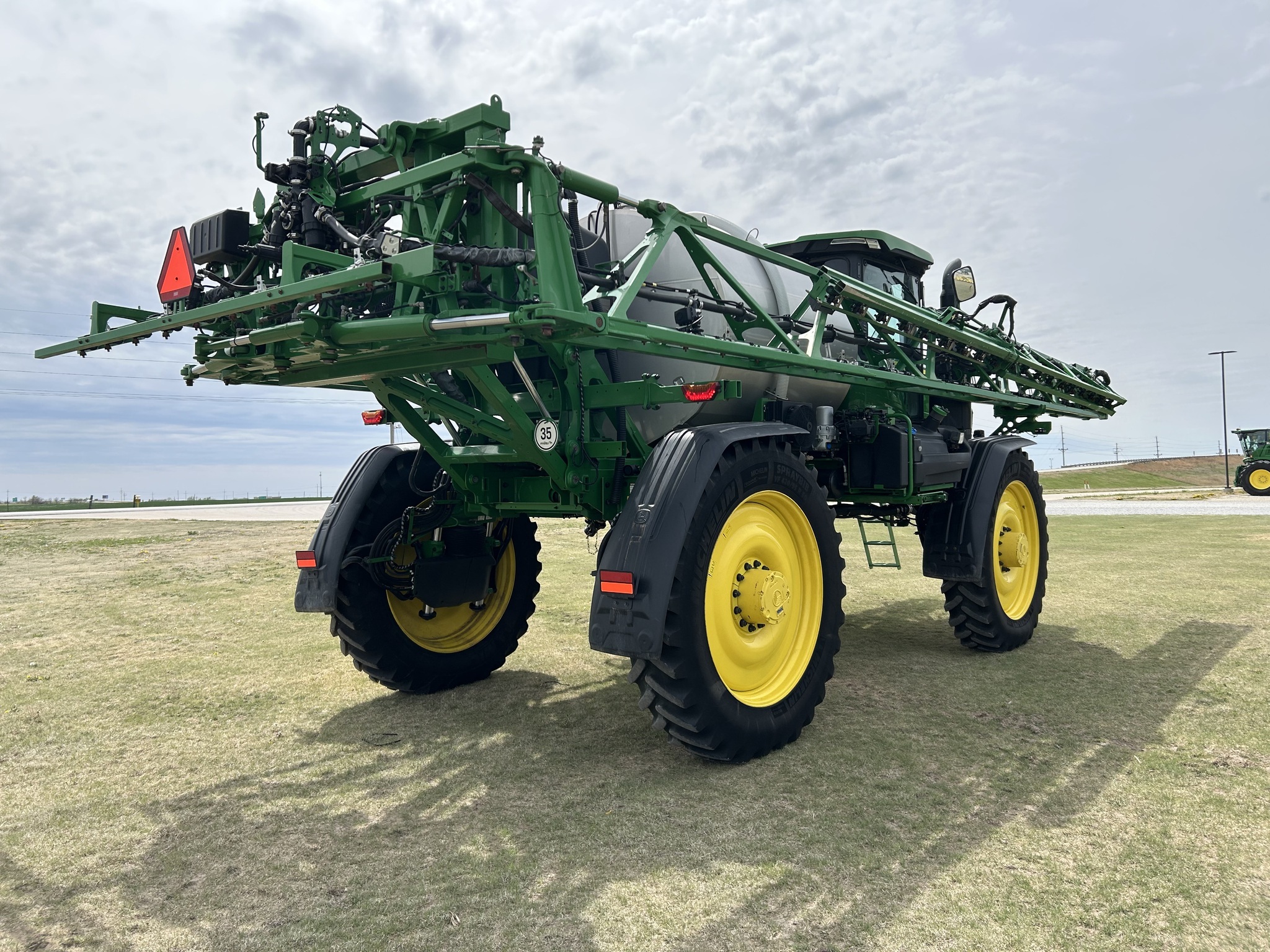 2024 John Deere 616R Self-Propelled Sprayer