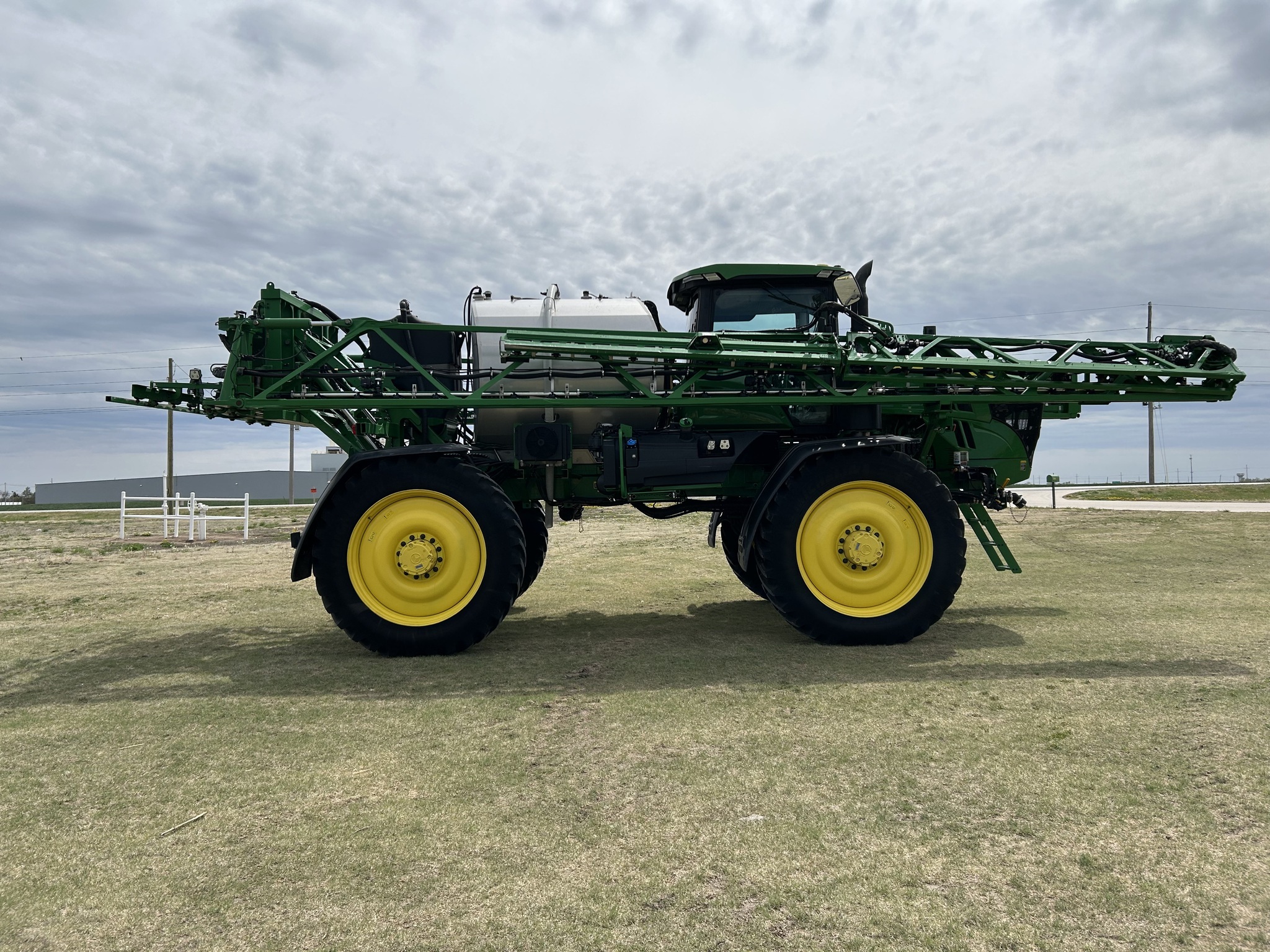 2024 John Deere 616R Self-Propelled Sprayer