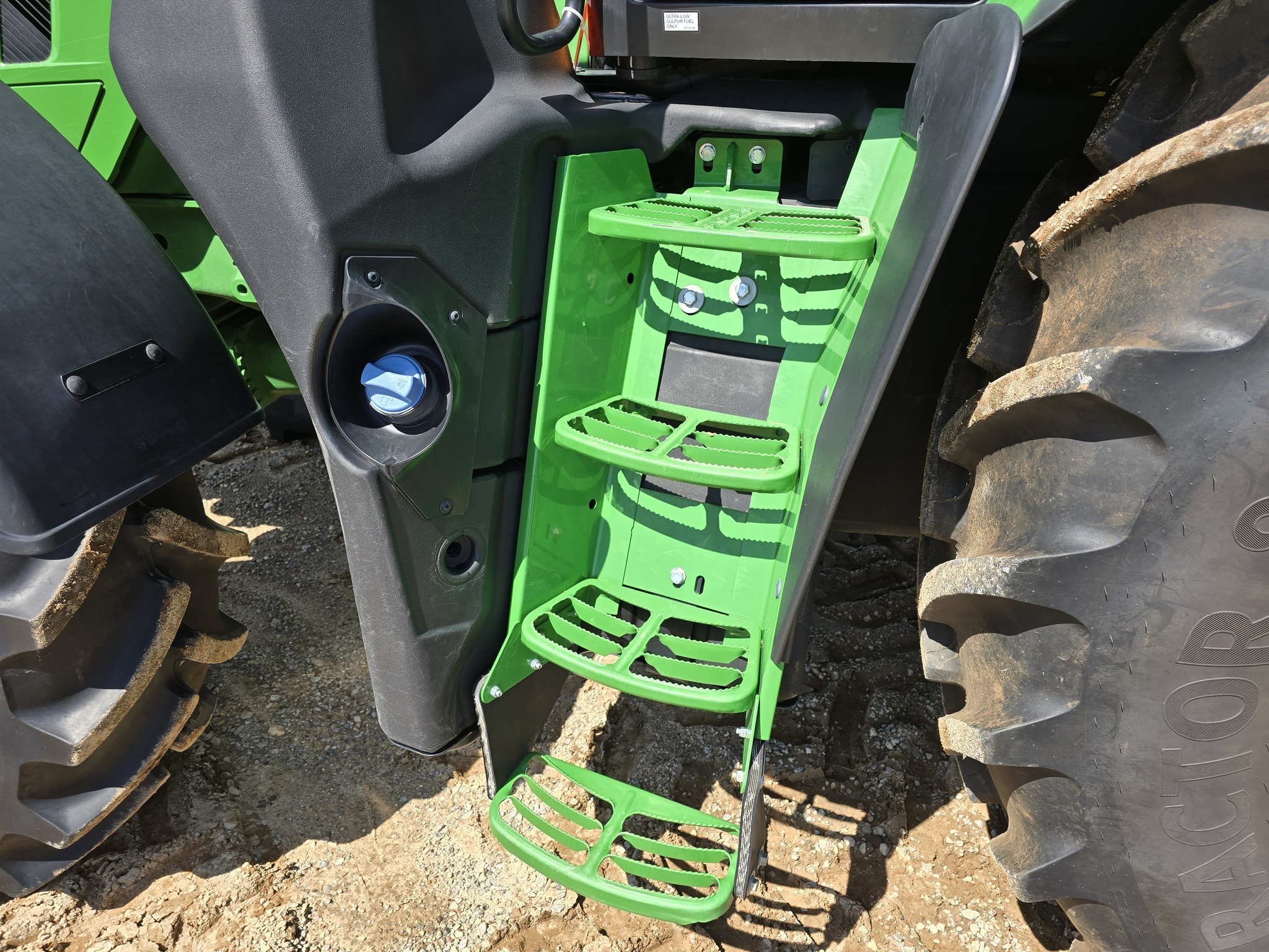 2024 John Deere 6R 195 Tractor