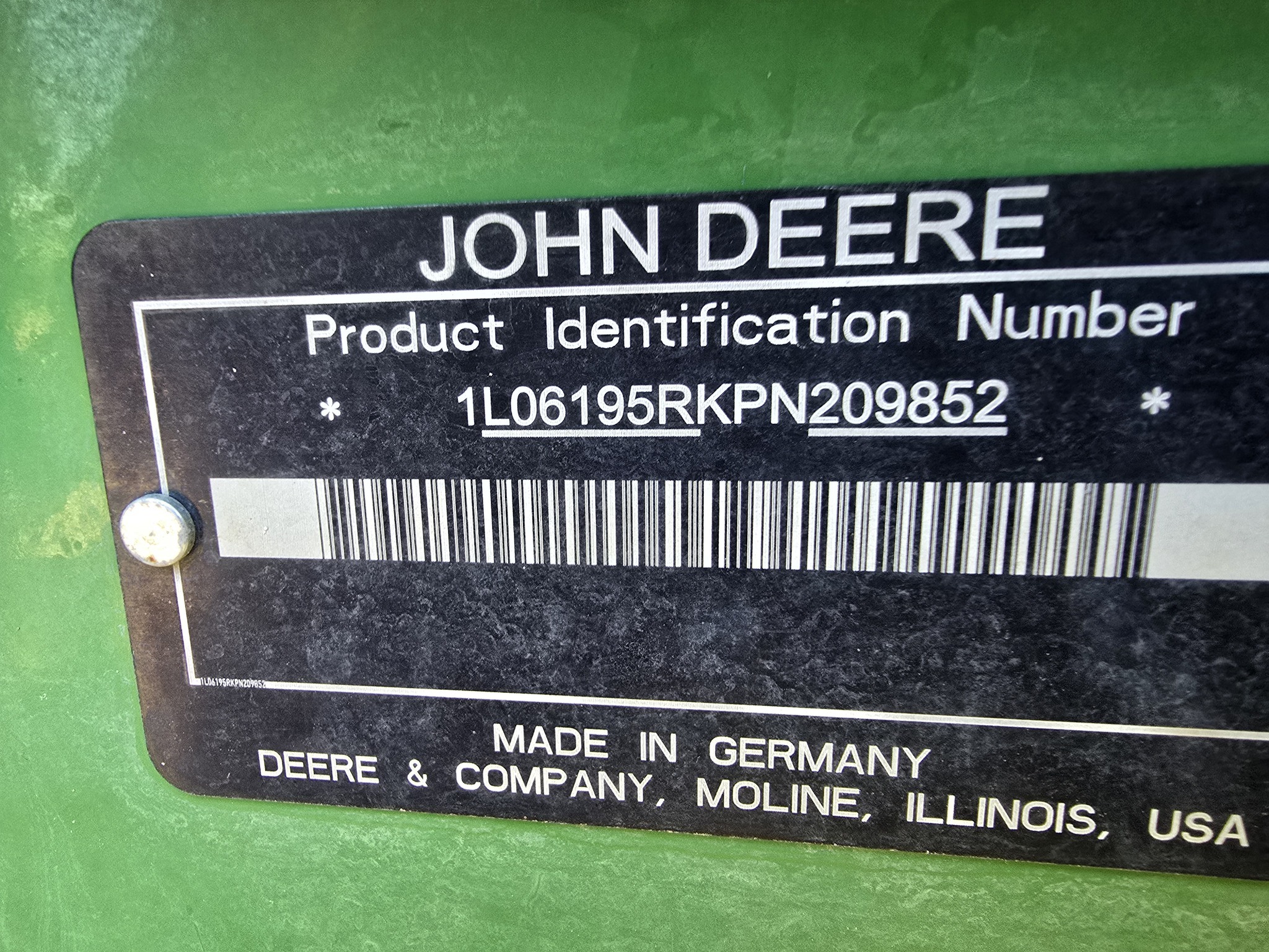 2024 John Deere 6R 195 Tractor