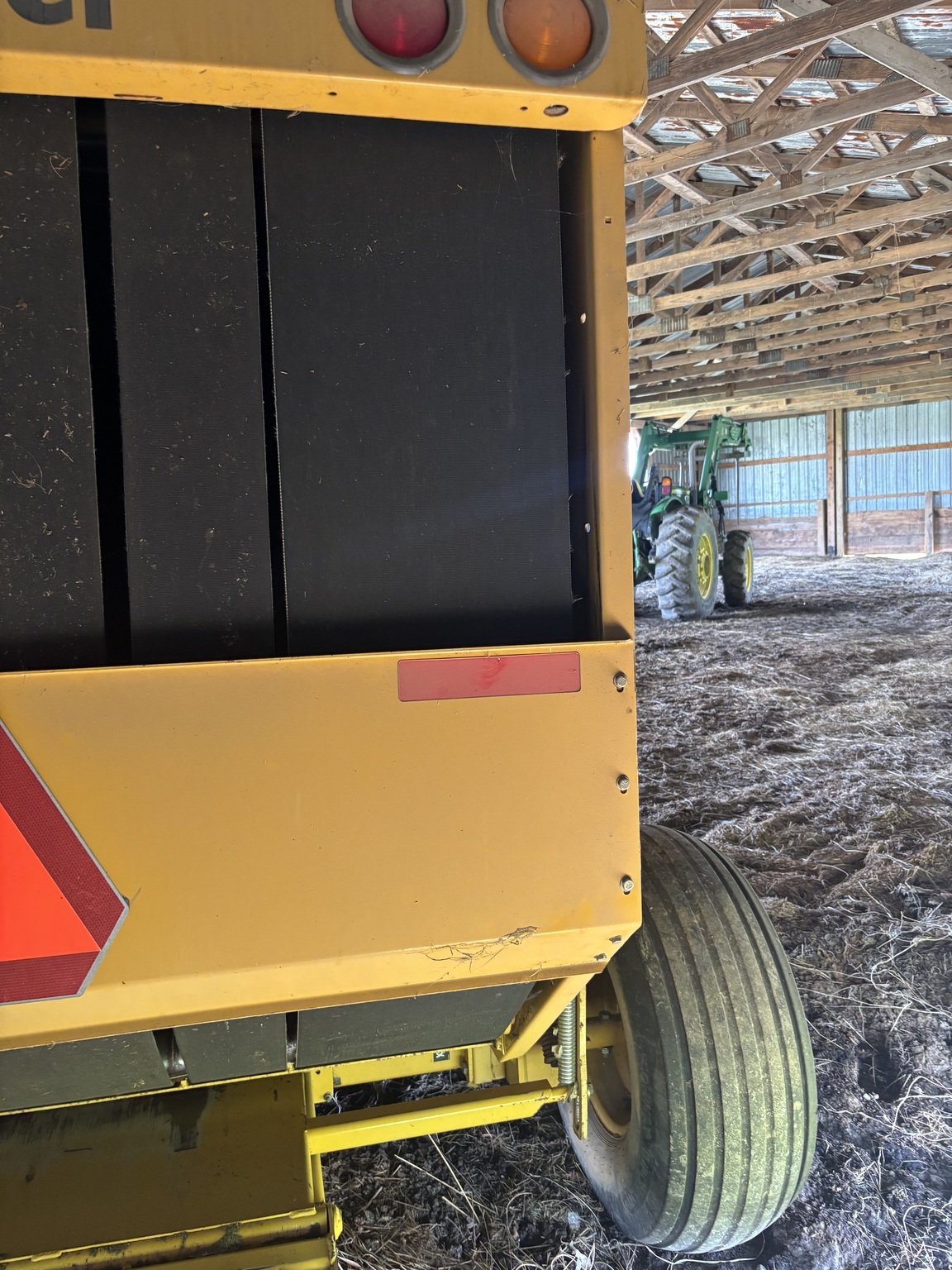 2005 Vermeer 555XL Round Baler