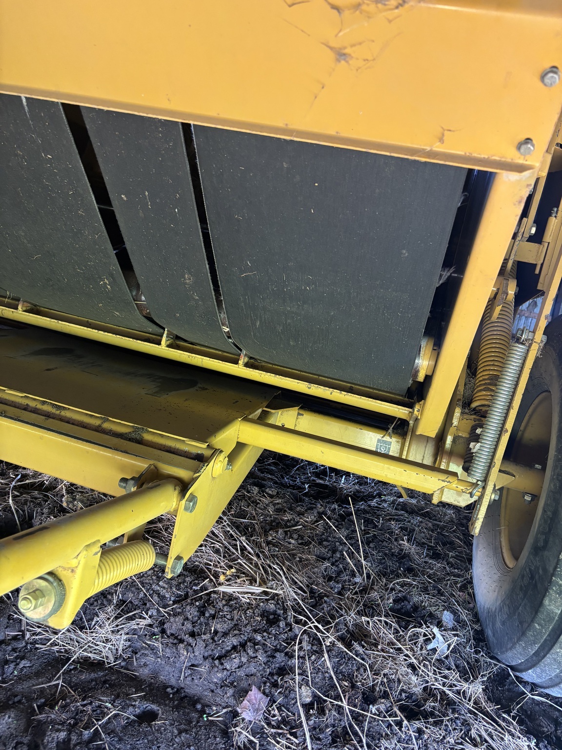 2005 Vermeer 555XL Round Baler