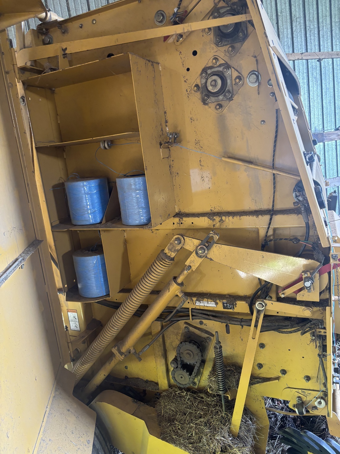 2005 Vermeer 555XL Round Baler