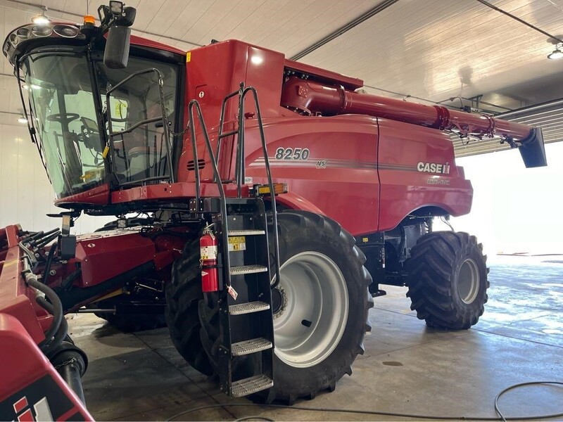 Used Case IH Combines for Sale - 985 Listings | Machinery Pete
