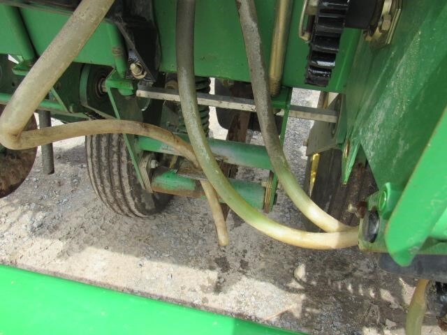 2005 John Deere 1750 Planter
