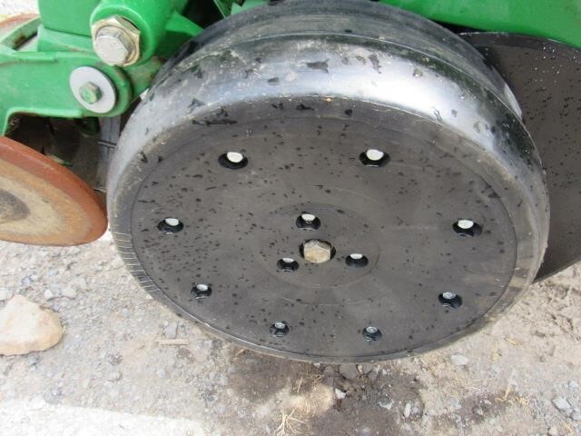 2005 John Deere 1750 Planter