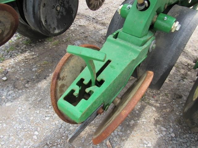 2005 John Deere 1750 Planter