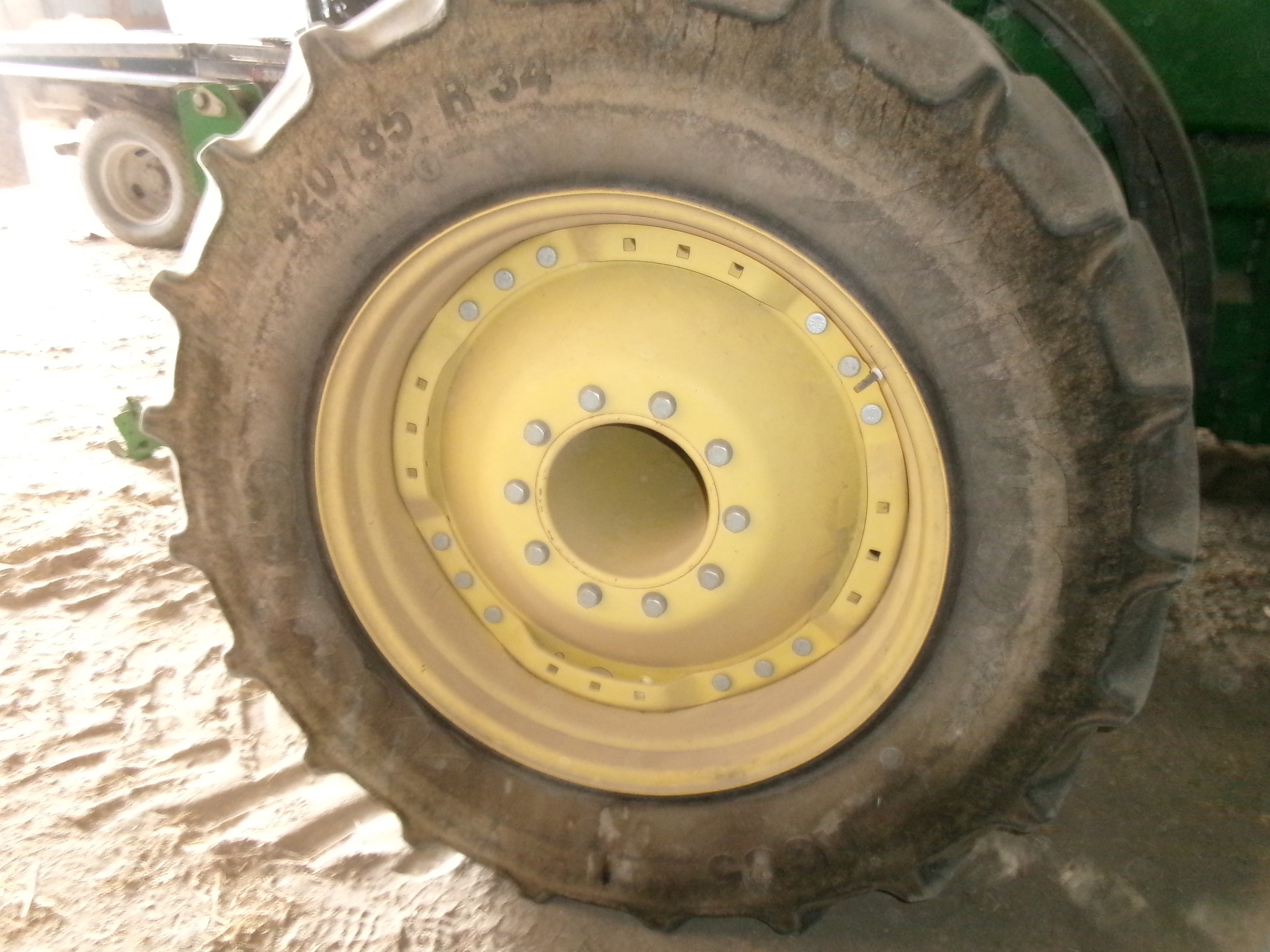 2009 John Deere 8530 Tractor