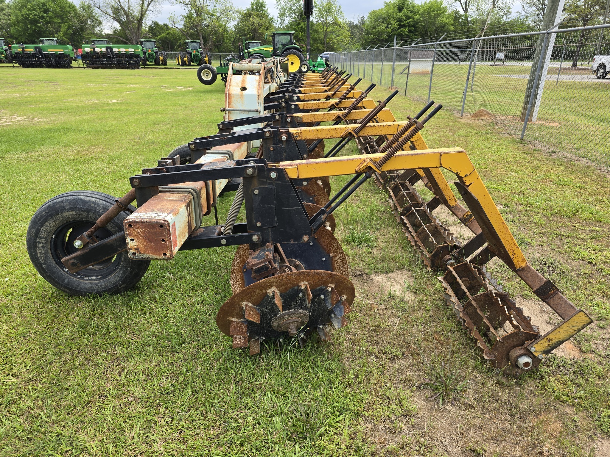 2010 Other ORTHMAN / D&L 12R-38" COTTON STALK PULLER Cotton Equipment