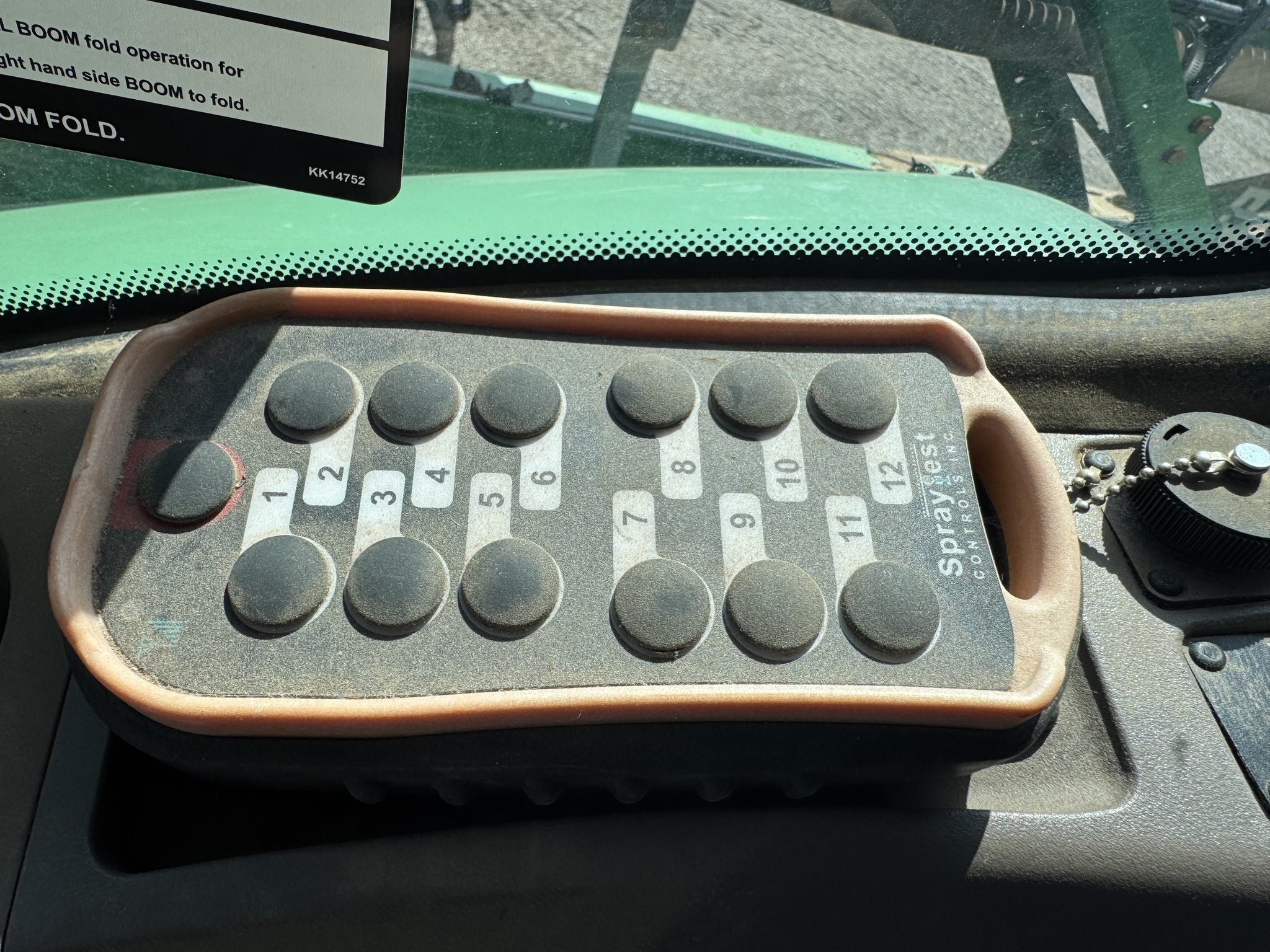 2017 John Deere R4038 Self-Propelled Sprayer