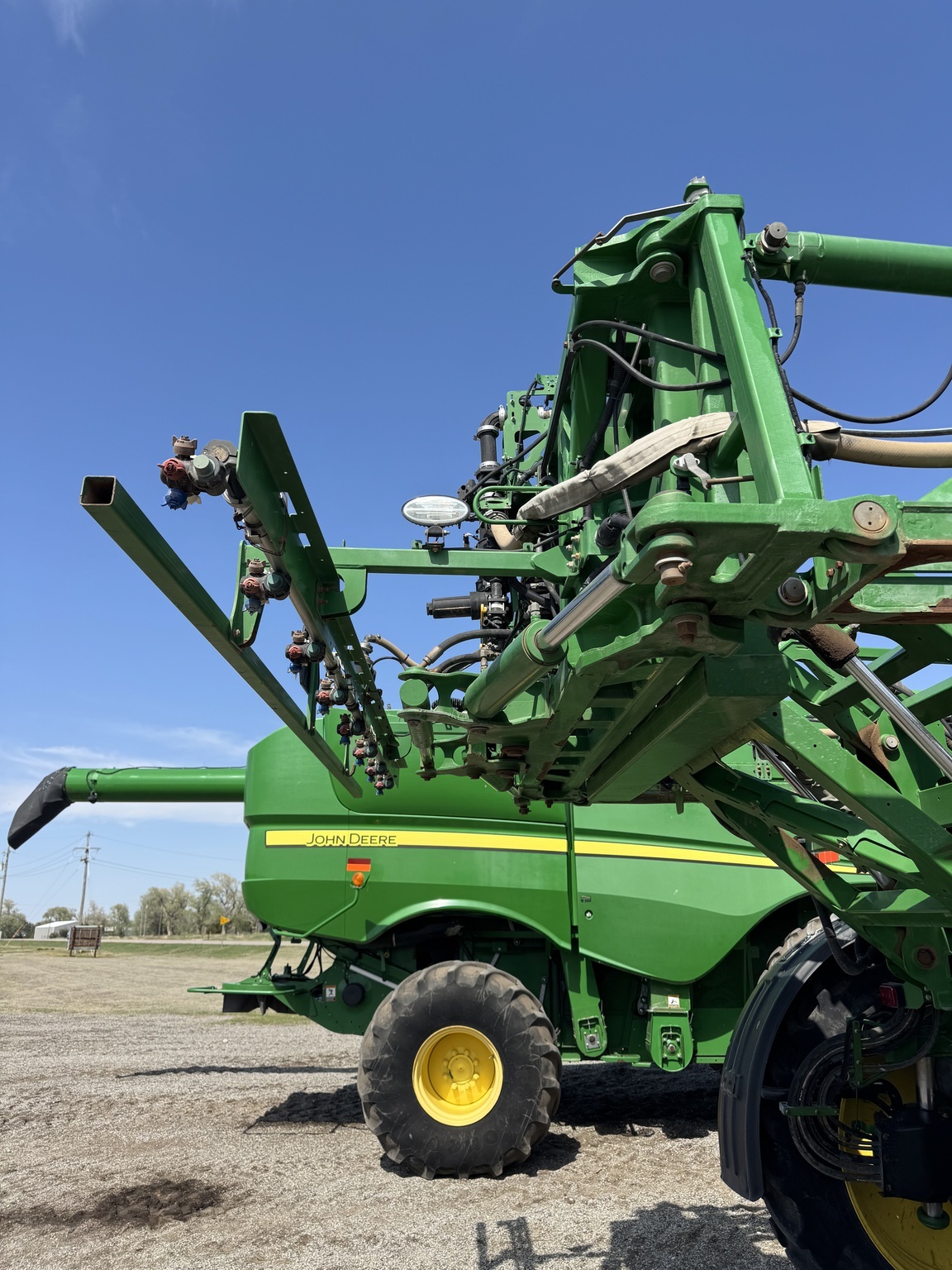 2017 John Deere R4038 Self-Propelled Sprayer