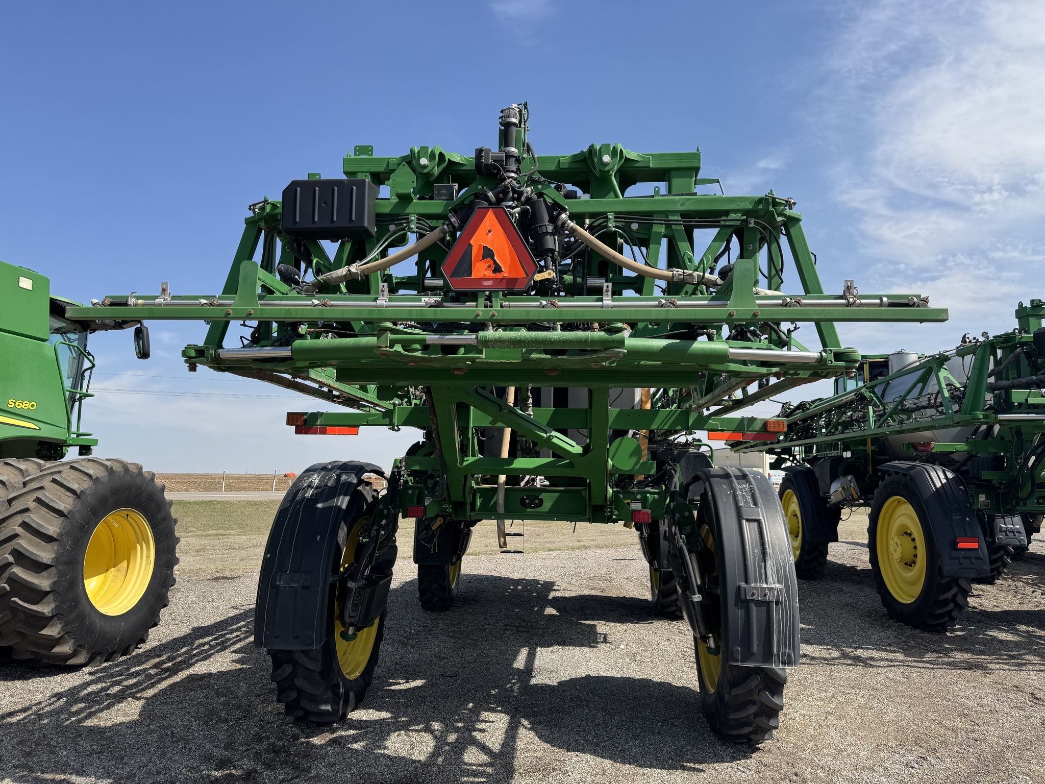 2017 John Deere R4038 Self-Propelled Sprayer