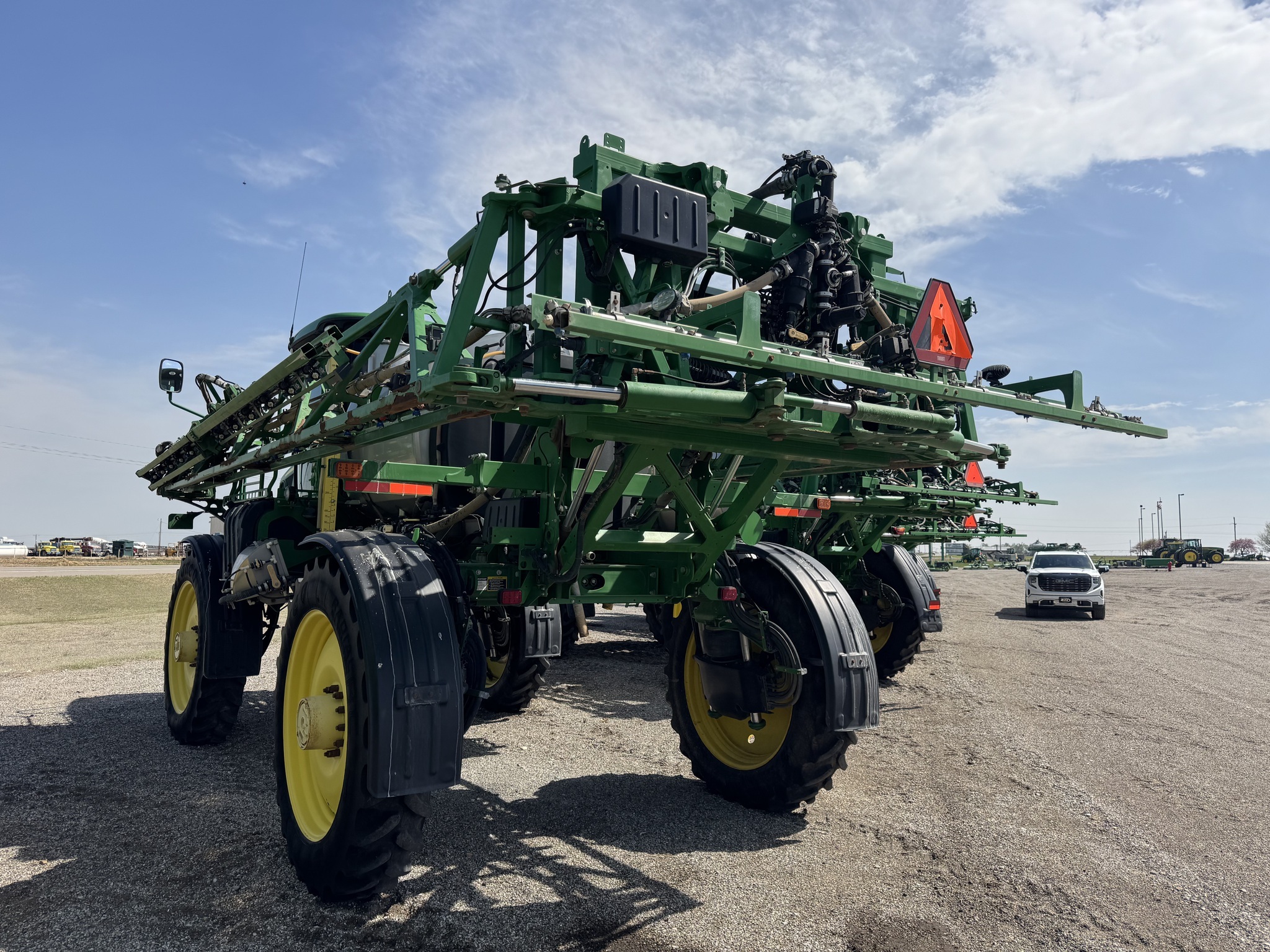 2017 John Deere R4038 Self-Propelled Sprayer