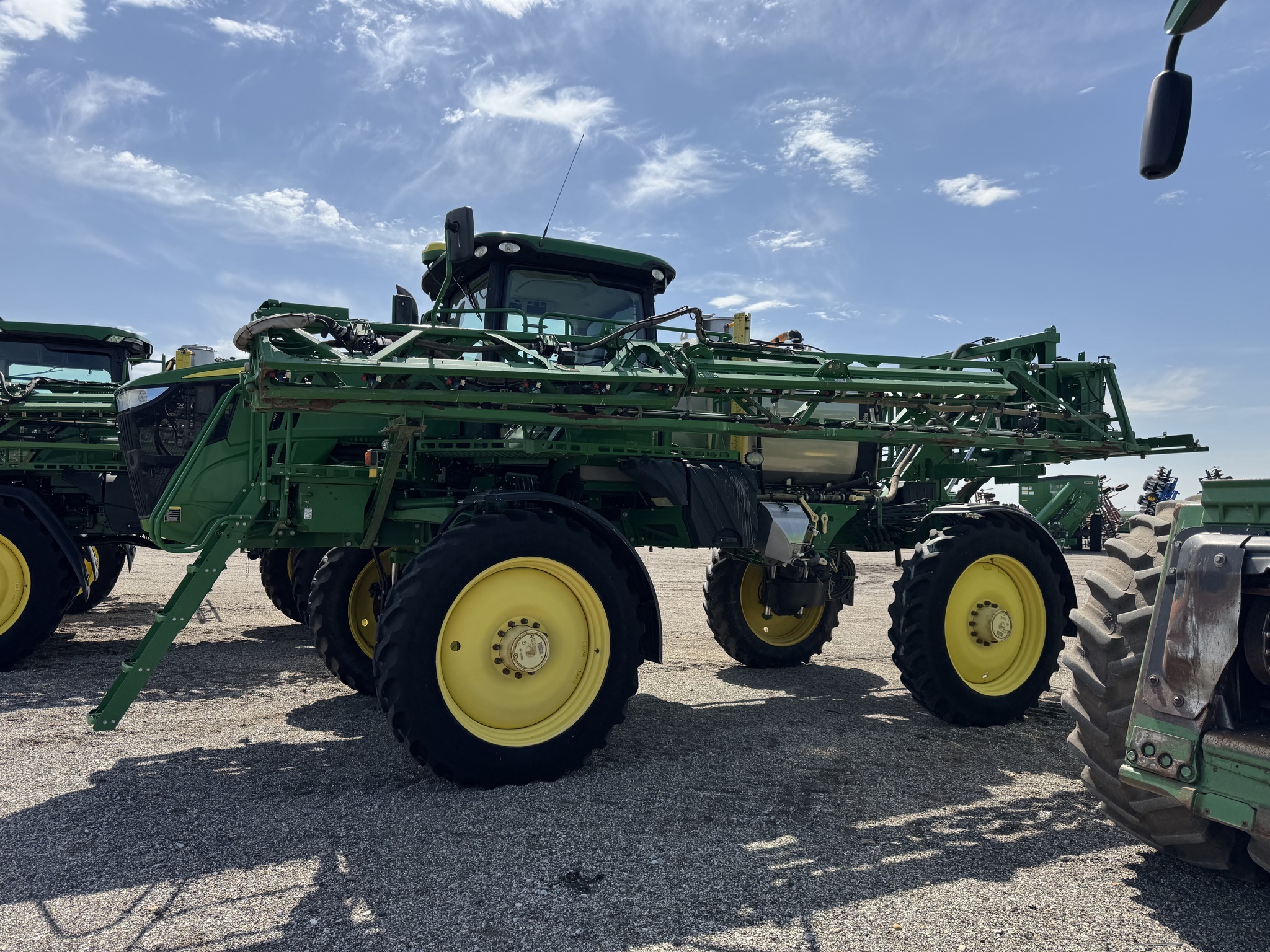 2017 John Deere R4038 Self-Propelled Sprayer