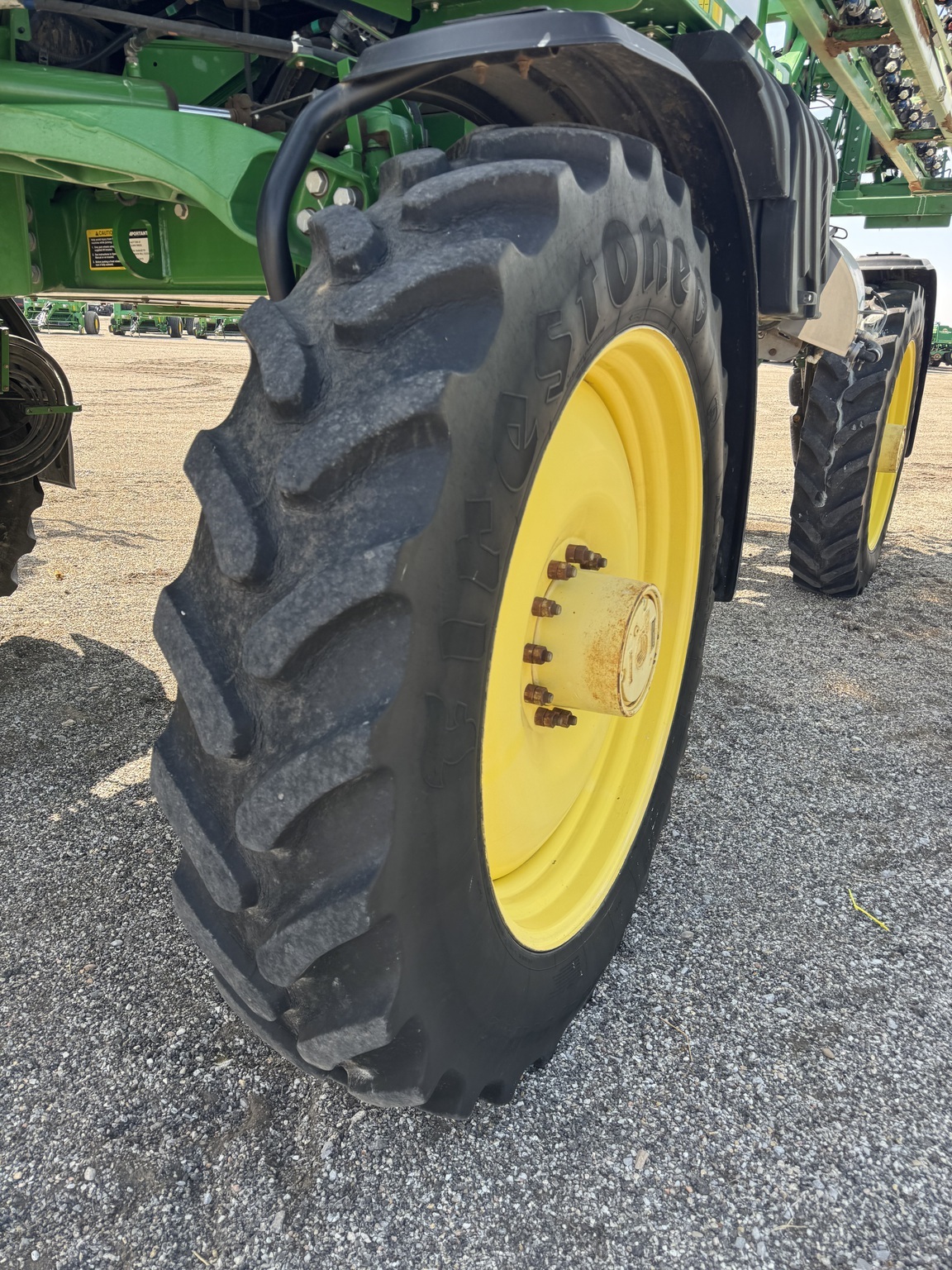 2017 John Deere R4038 Self-Propelled Sprayer