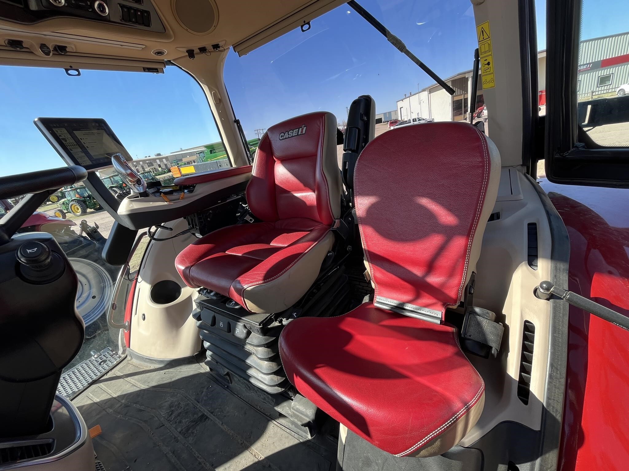 2021 Case IH MAGNUM 340 AFS CONNECT CVX Tractor