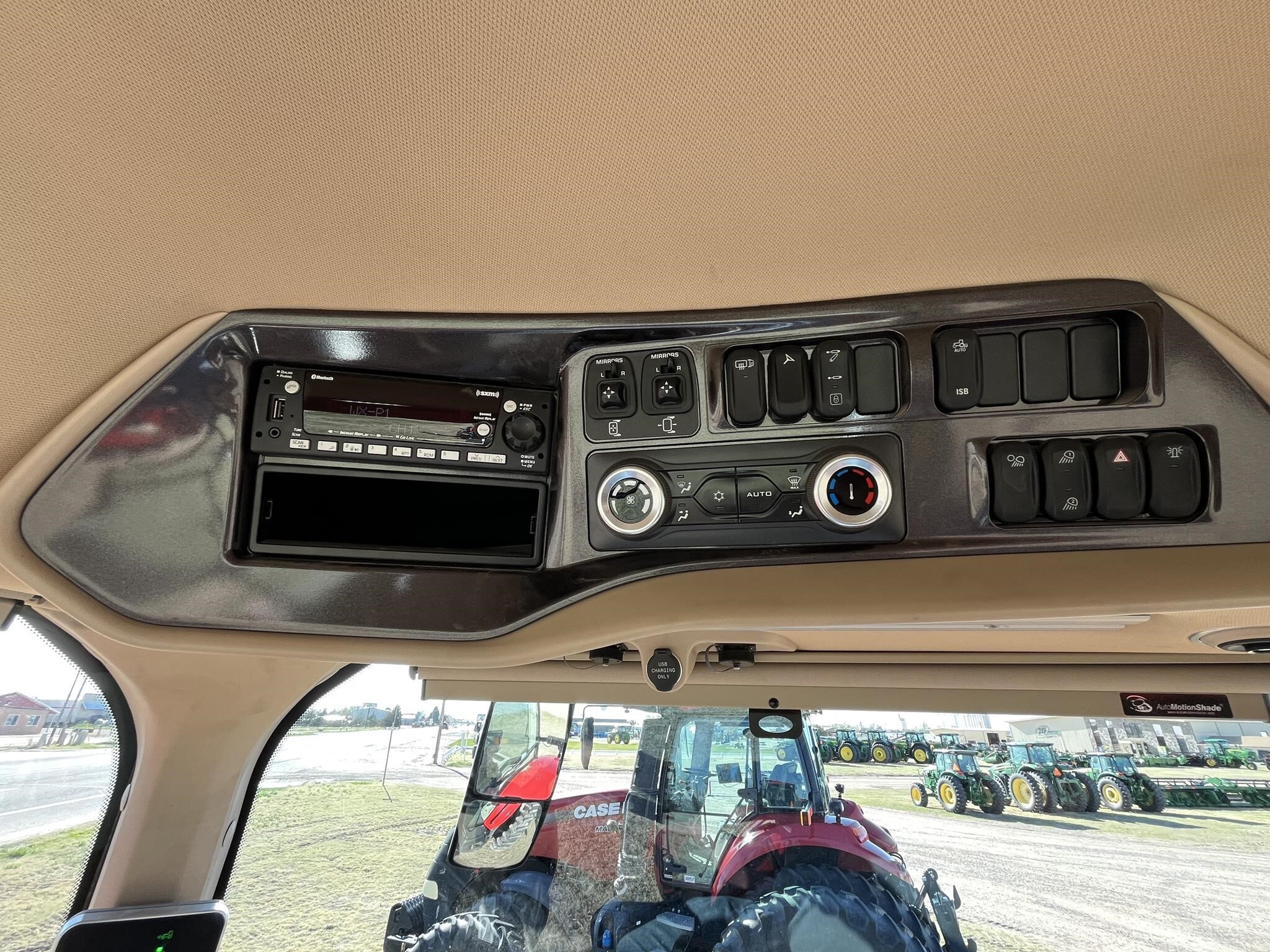 2021 Case IH MAGNUM 340 AFS CONNECT CVX Tractor