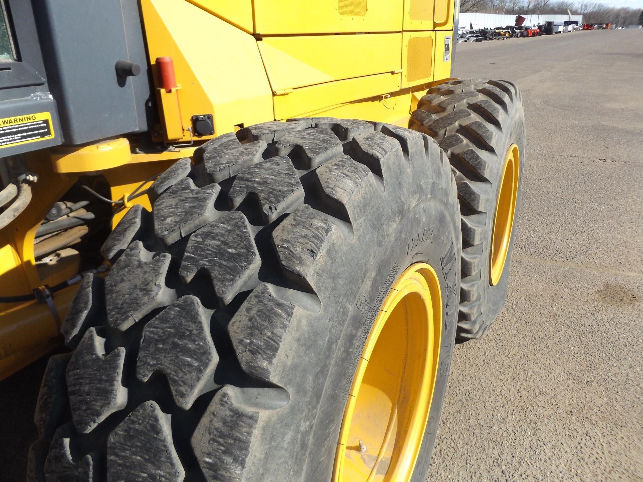 2014 Deere 772G Scraper