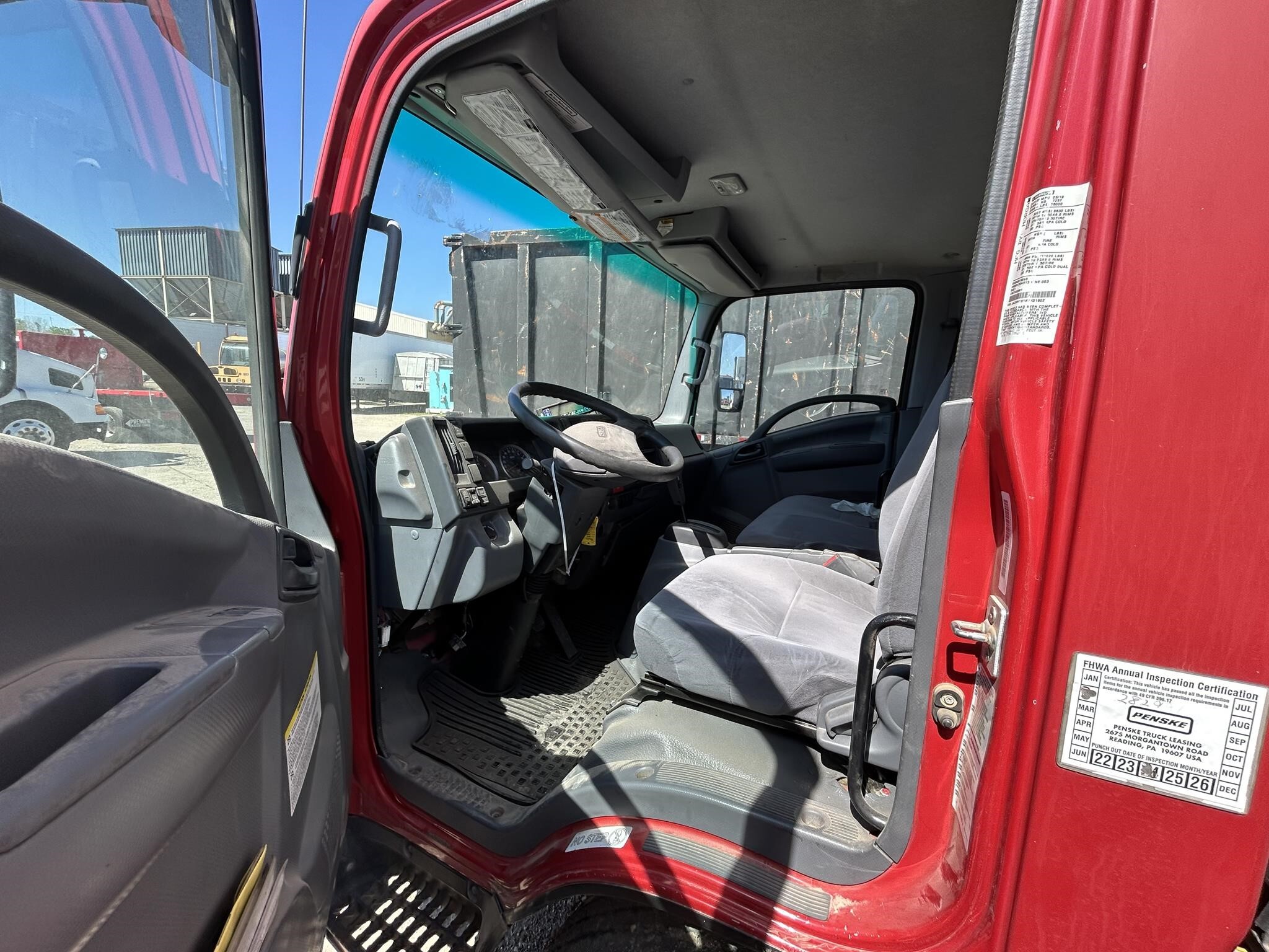 2019 Isuzu NPR XD Box Trucks/Trailer
