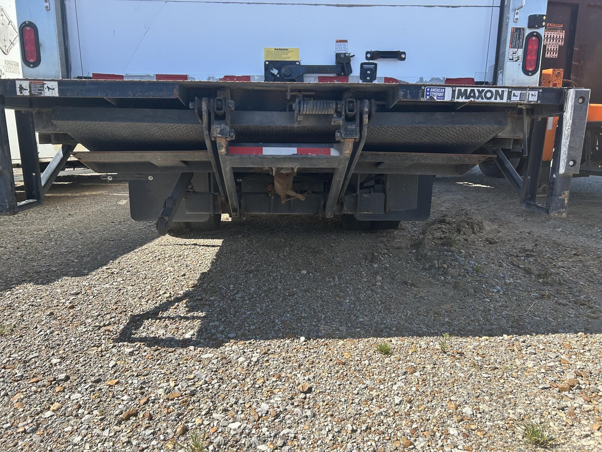 2019 Isuzu NPR XD Box Trucks/Trailer