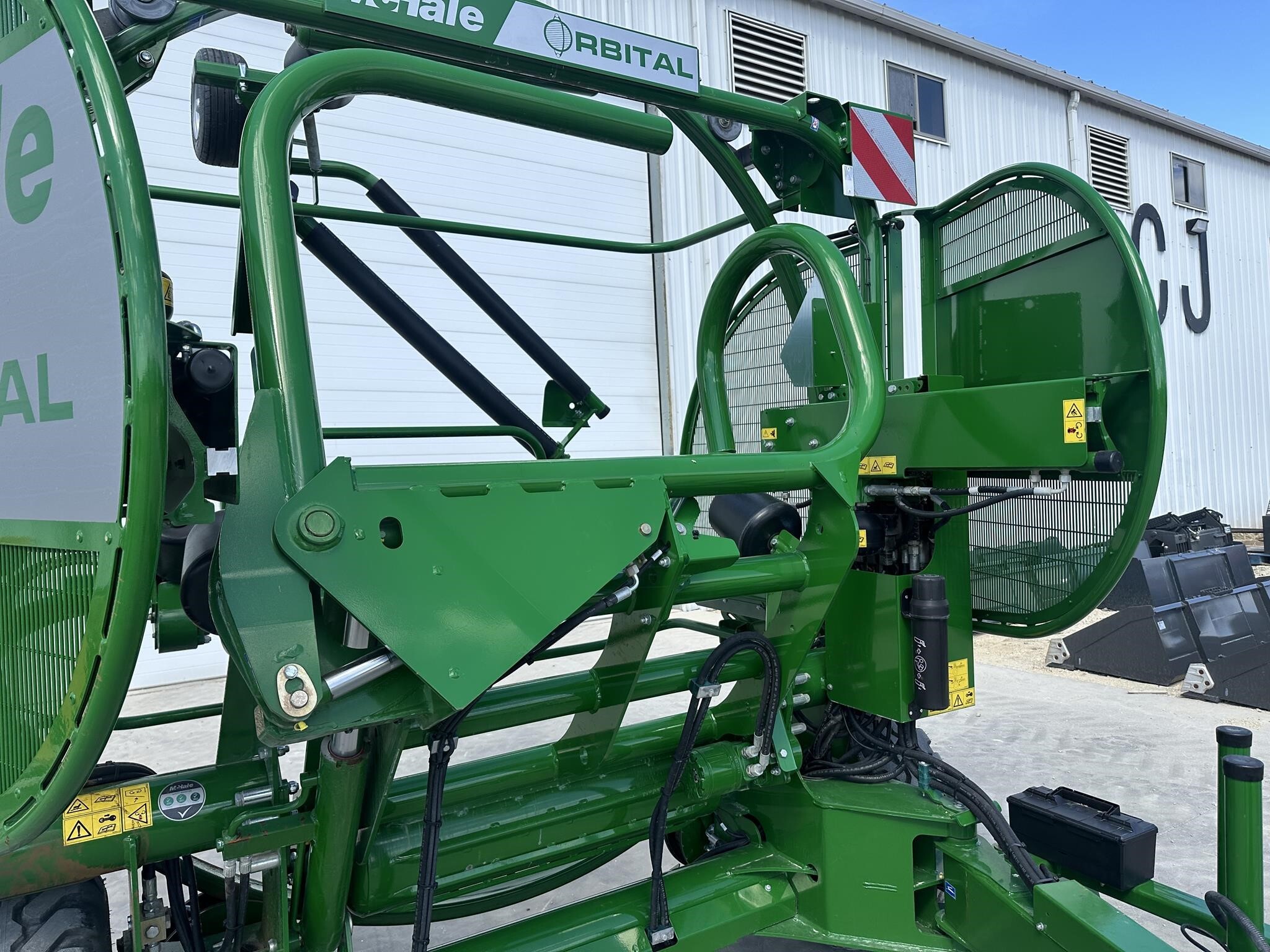  McHale ORBITAL Bale Wrapper