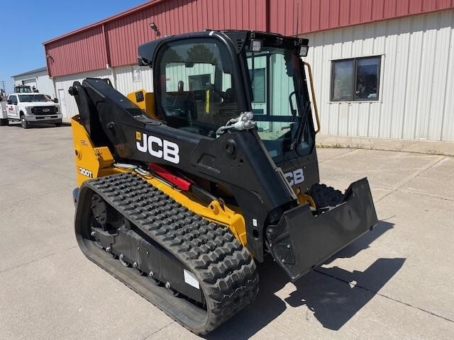 2025 JCB 300T Skid Steer