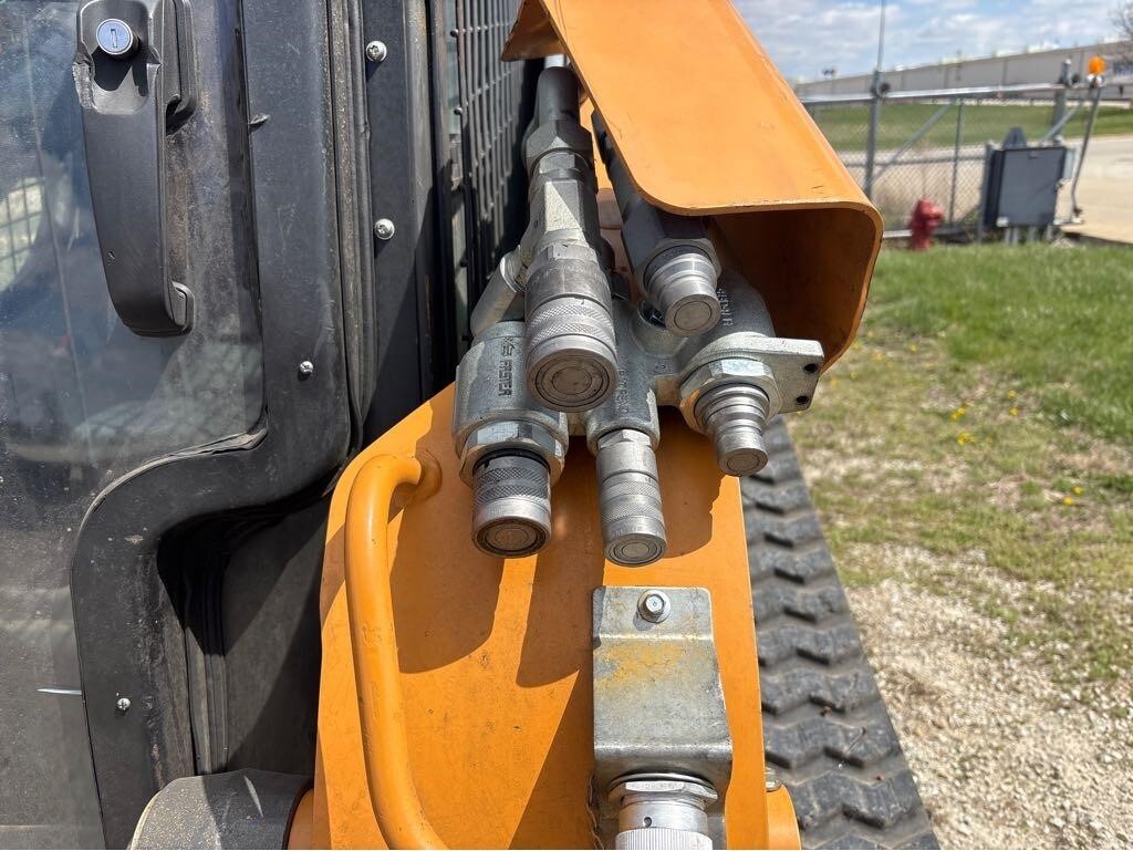 2022 Case TV370B Skid Steer