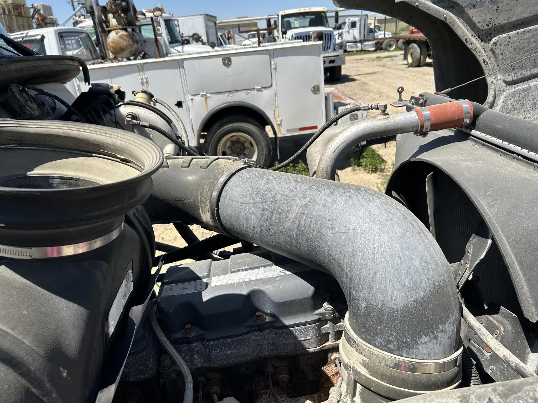 2003 Mack CH613 Semi Trucks/Trailer