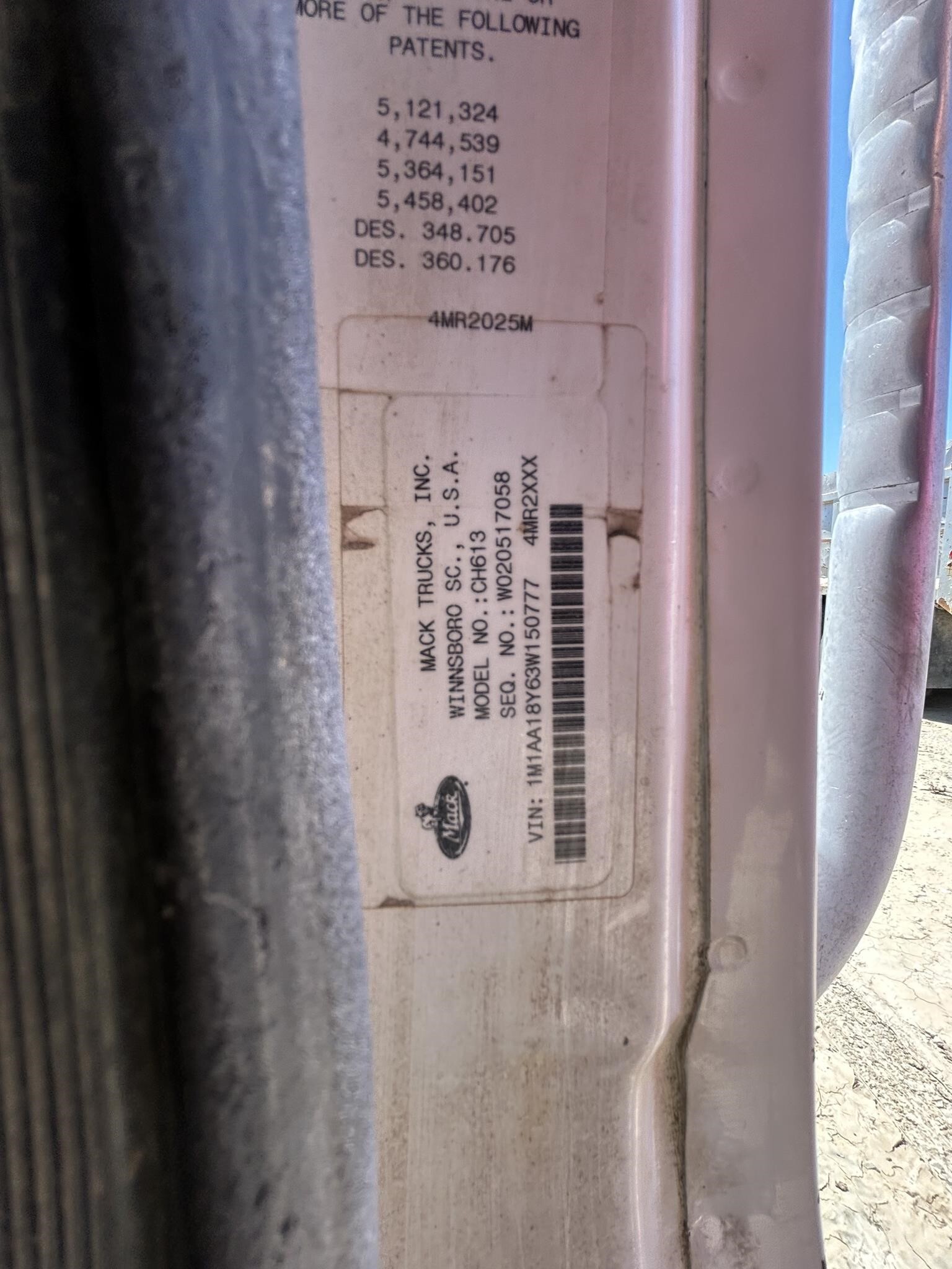 2003 Mack CH613 Semi Trucks/Trailer