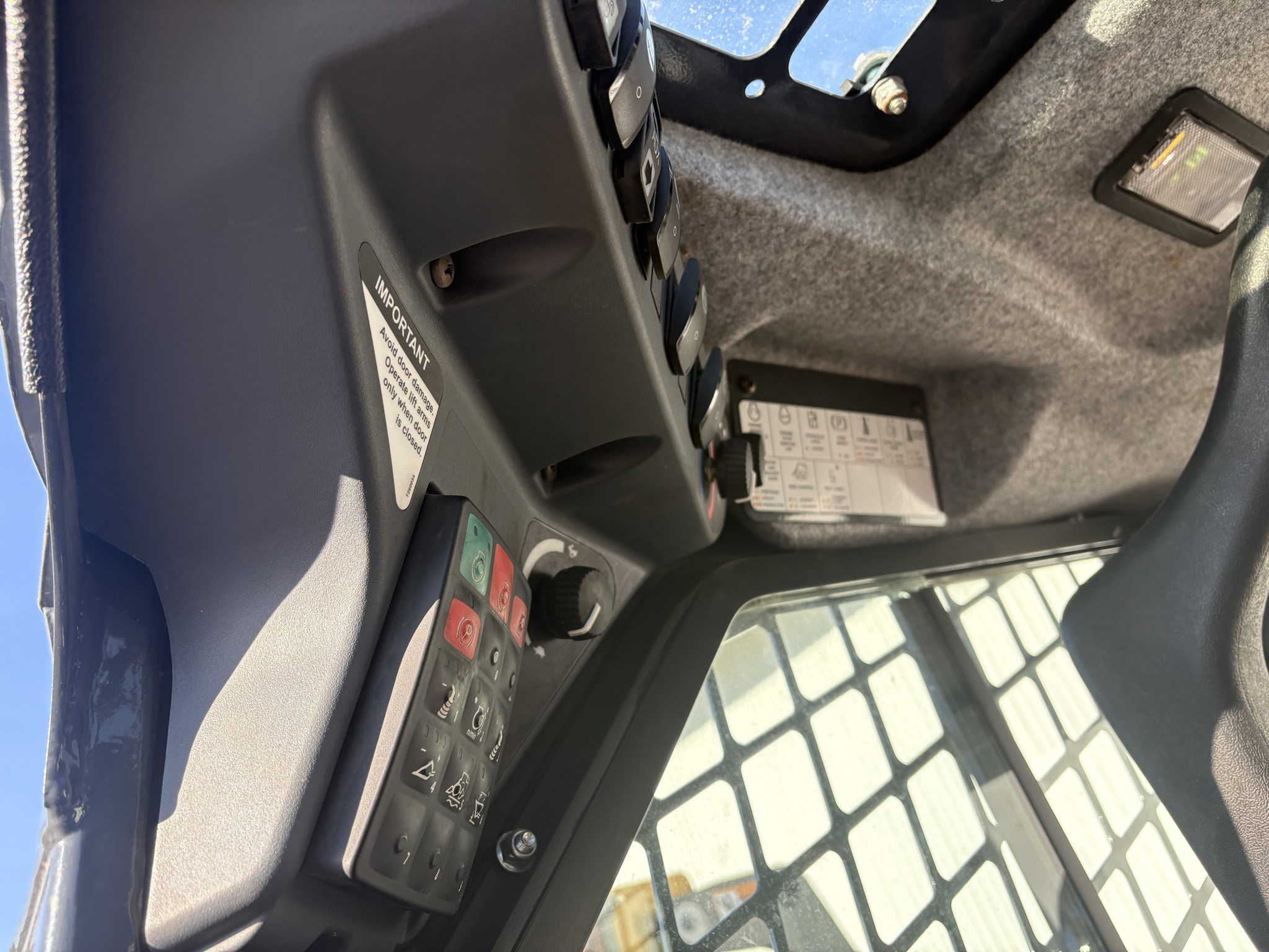 2021 Deere 324G Skid Steer