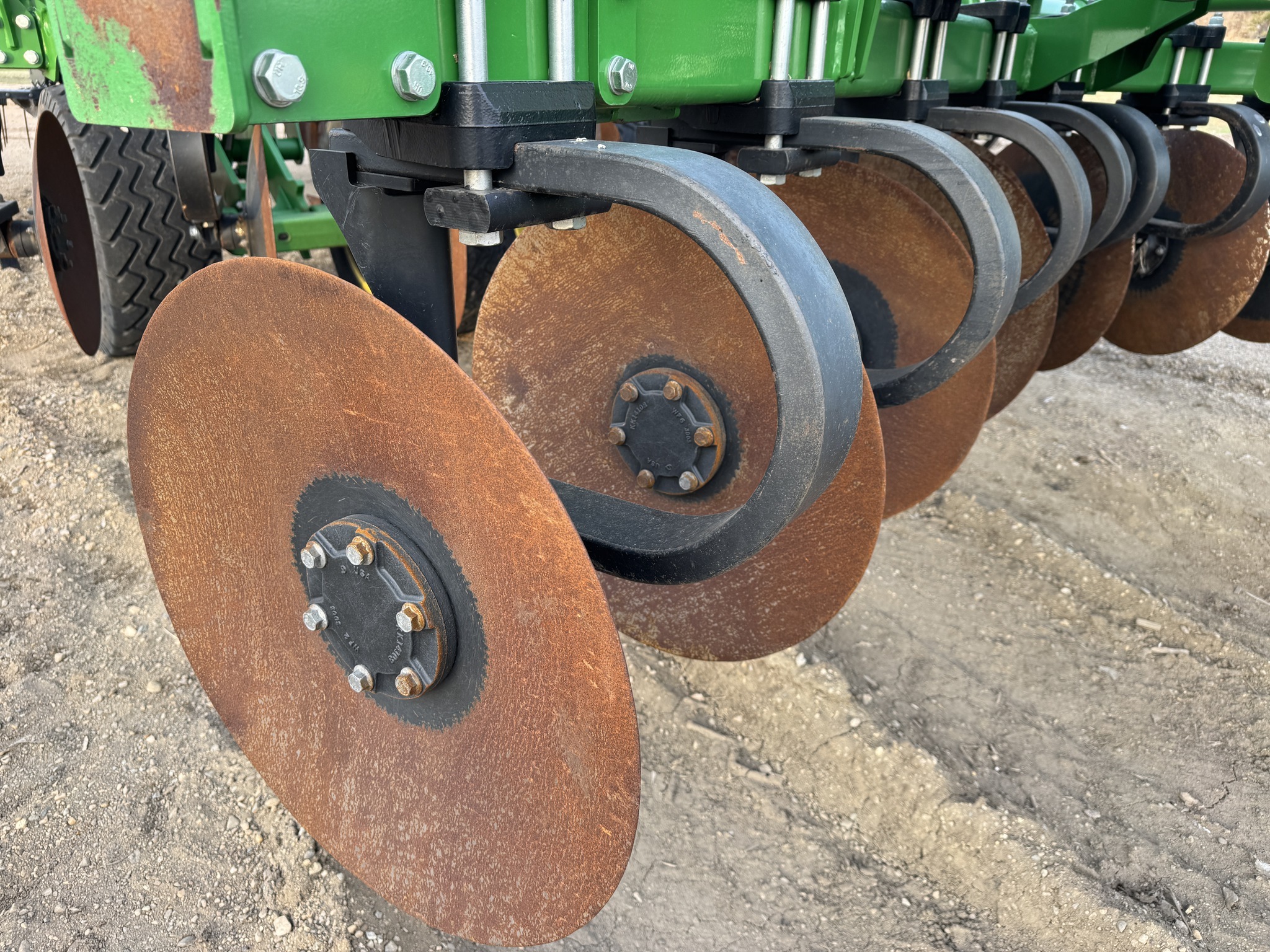 2024 John Deere 2730 Disk Chisel